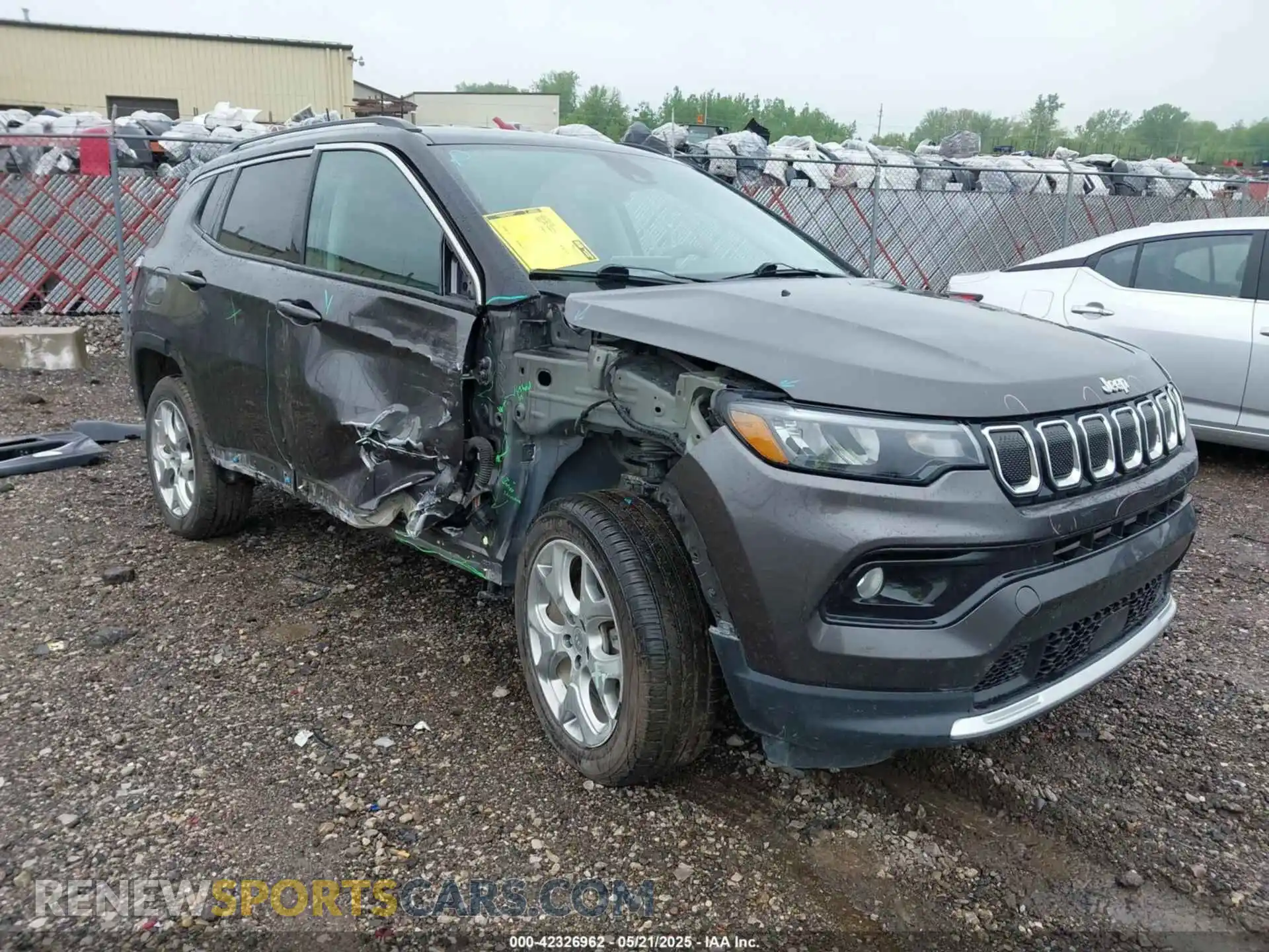1 Photograph of a damaged car 3C4NJDCB0NT132239 JEEP COMPASS 2022