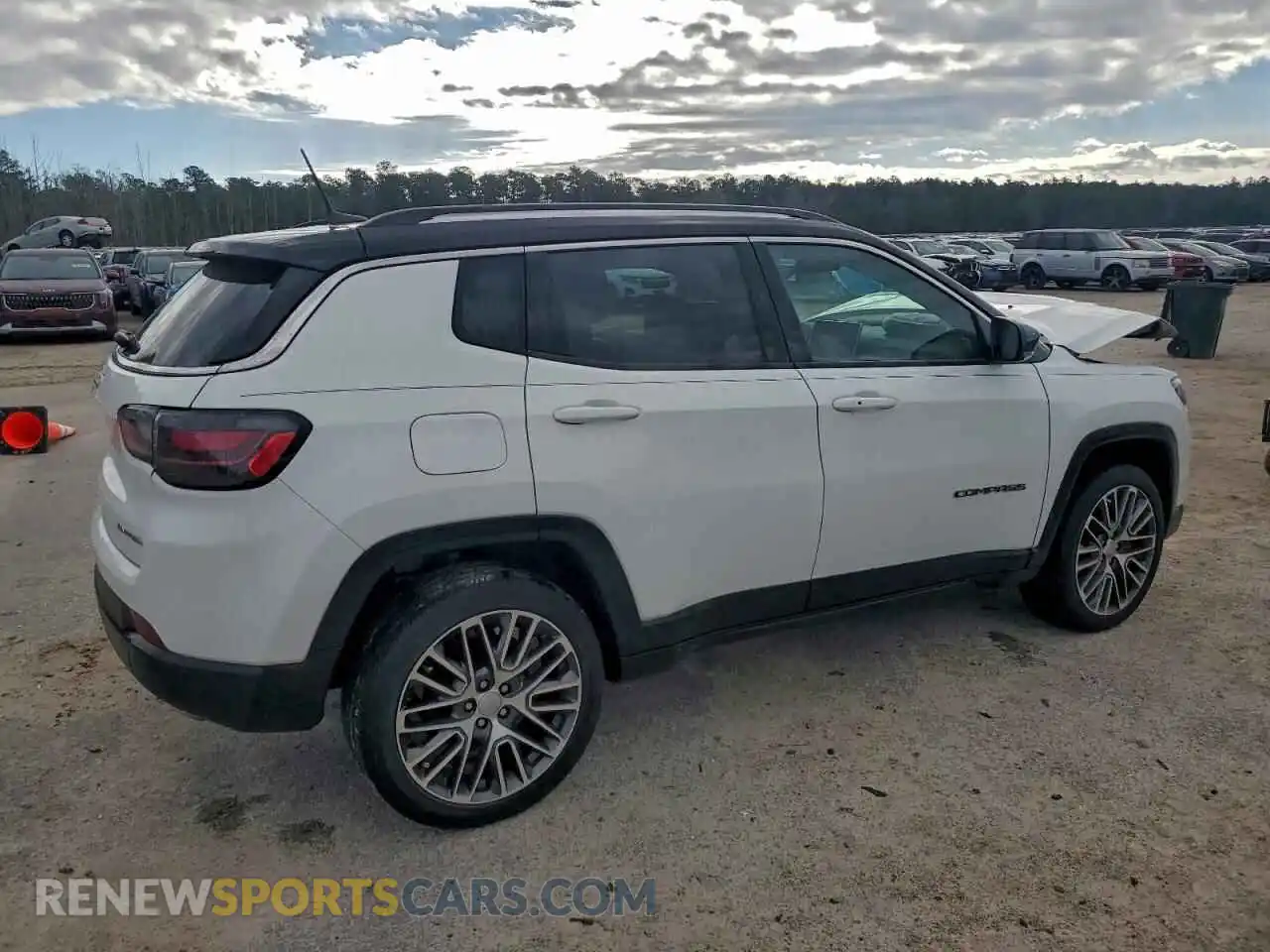 3 Photograph of a damaged car 3C4NJDCB0NT170828 JEEP COMPASS 2022