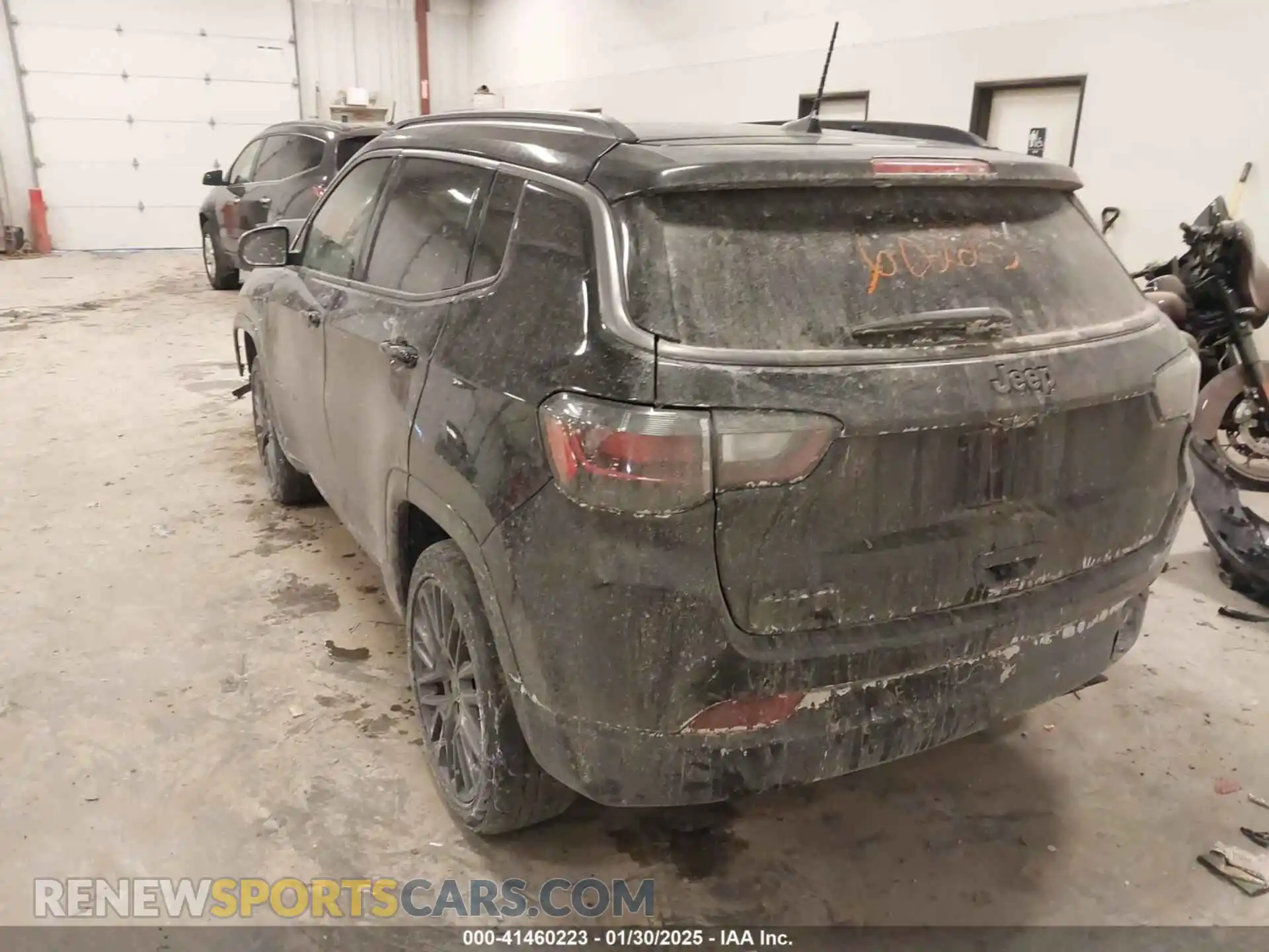 3 Photograph of a damaged car 3C4NJDCB0NT173650 JEEP COMPASS 2022