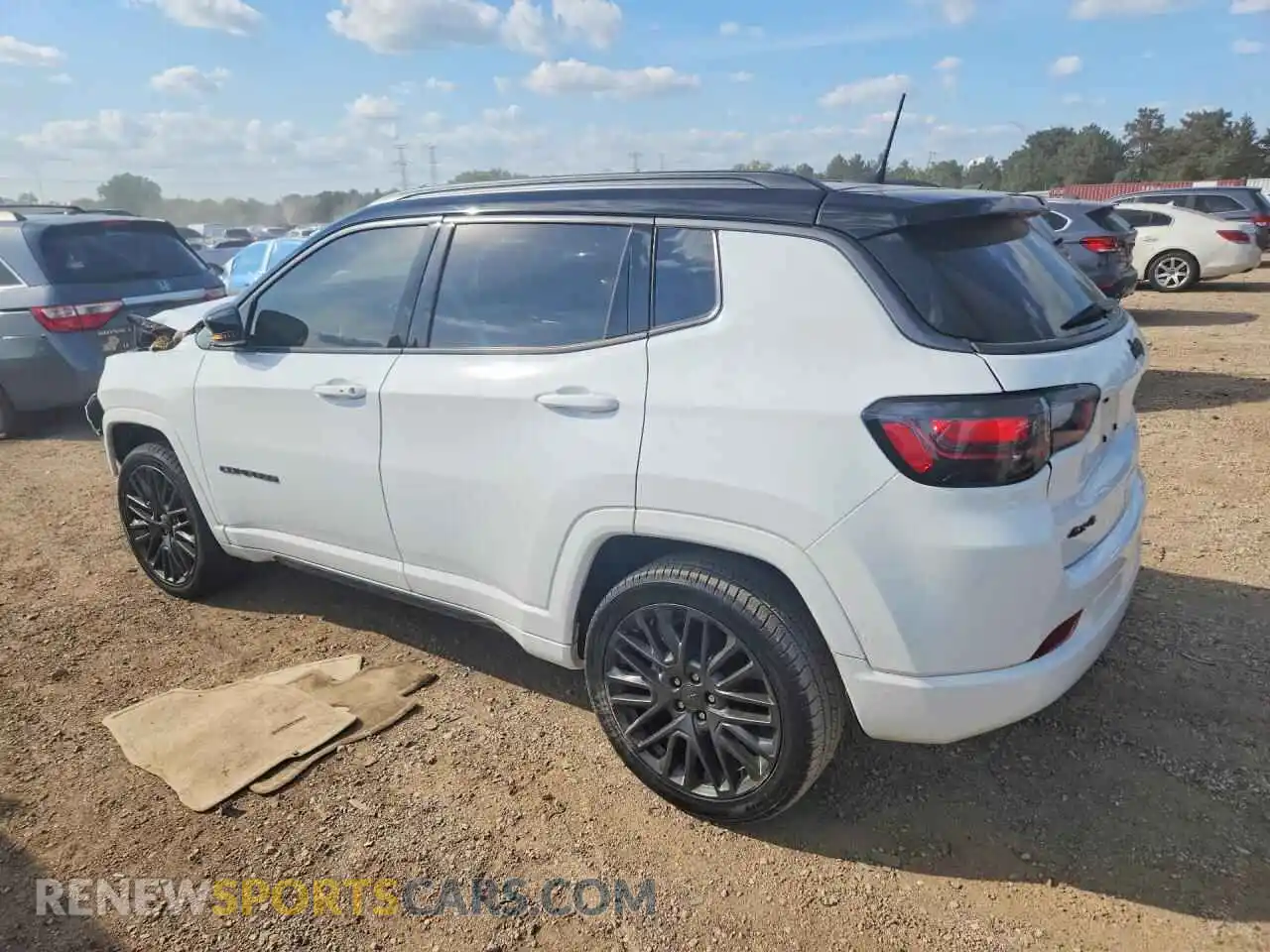2 Photograph of a damaged car 3C4NJDCB0NT183952 JEEP COMPASS 2022