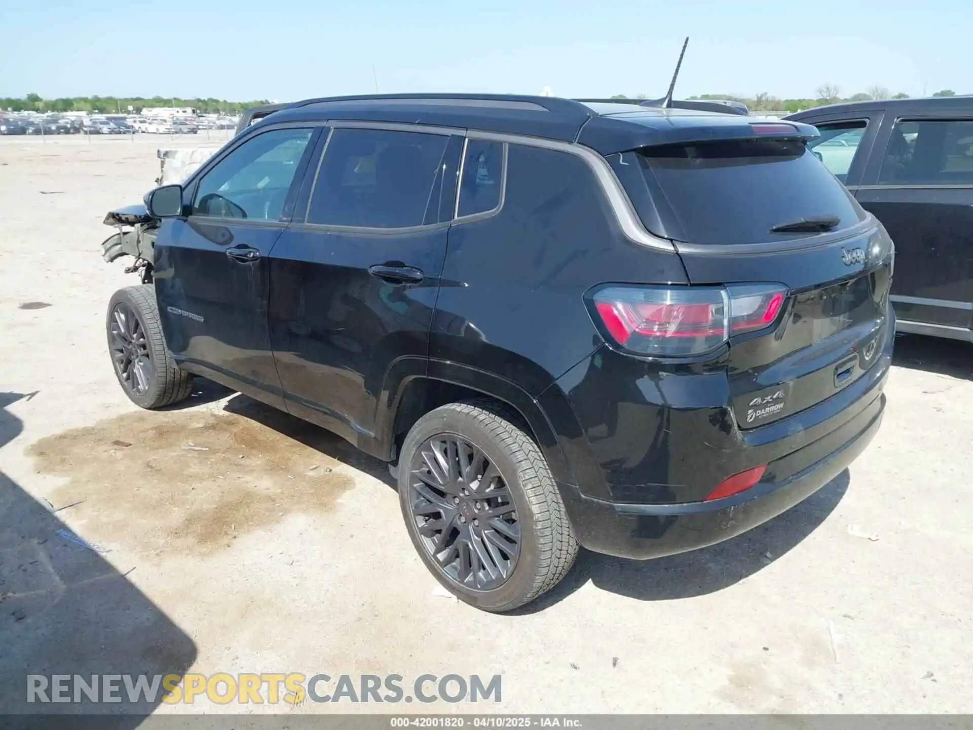 3 Photograph of a damaged car 3C4NJDCB3NT157863 JEEP COMPASS 2022