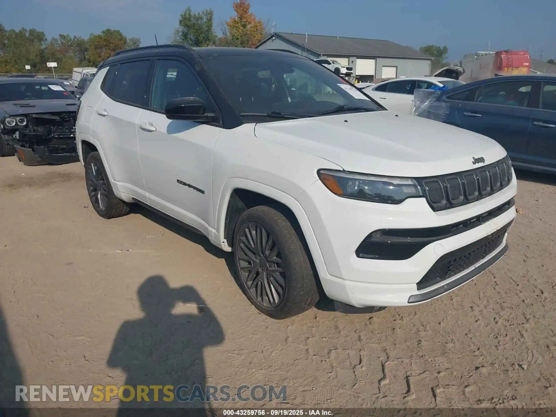 1 Photograph of a damaged car 3C4NJDCB3NT160231 JEEP COMPASS 2022
