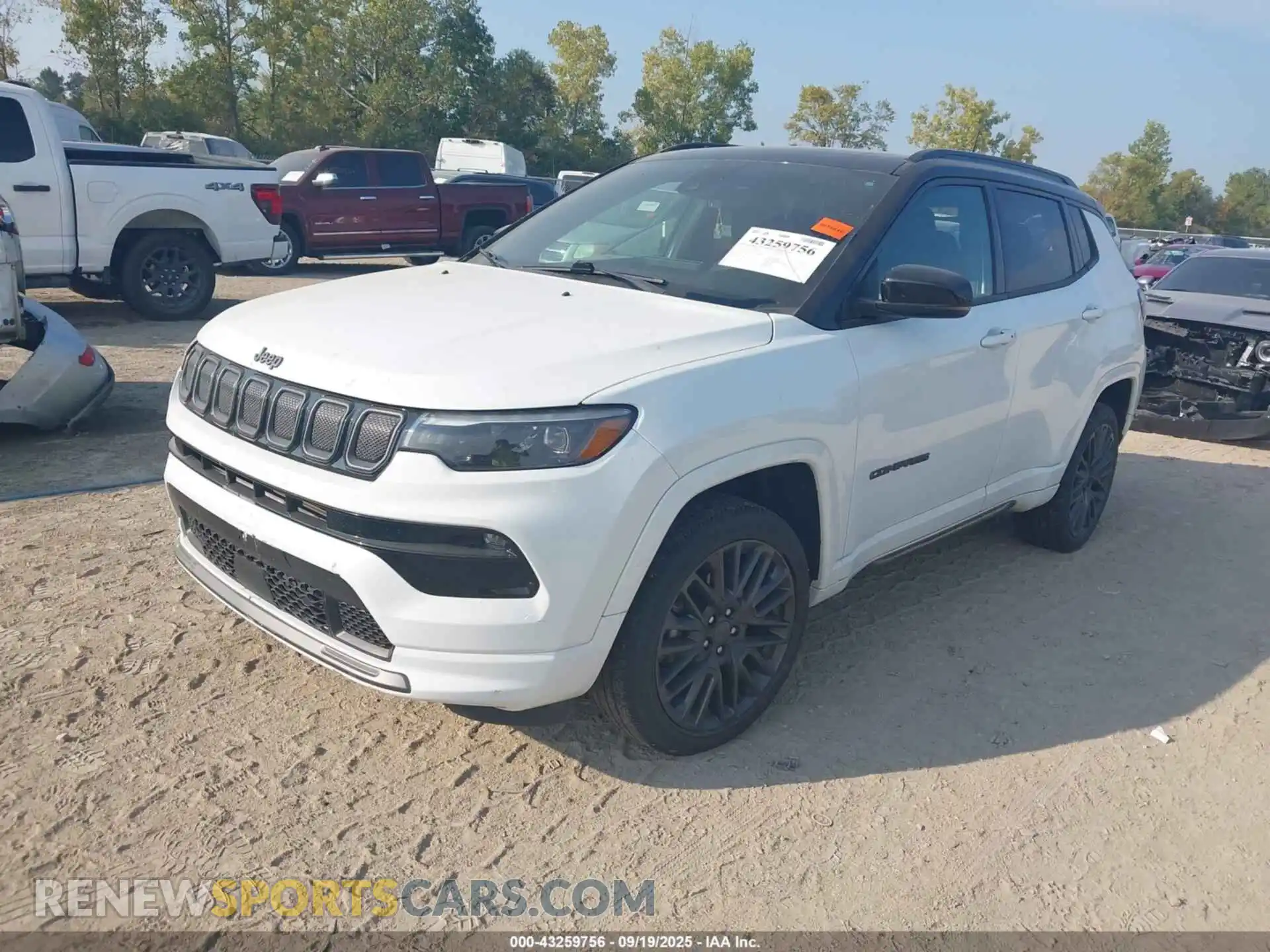 2 Photograph of a damaged car 3C4NJDCB3NT160231 JEEP COMPASS 2022