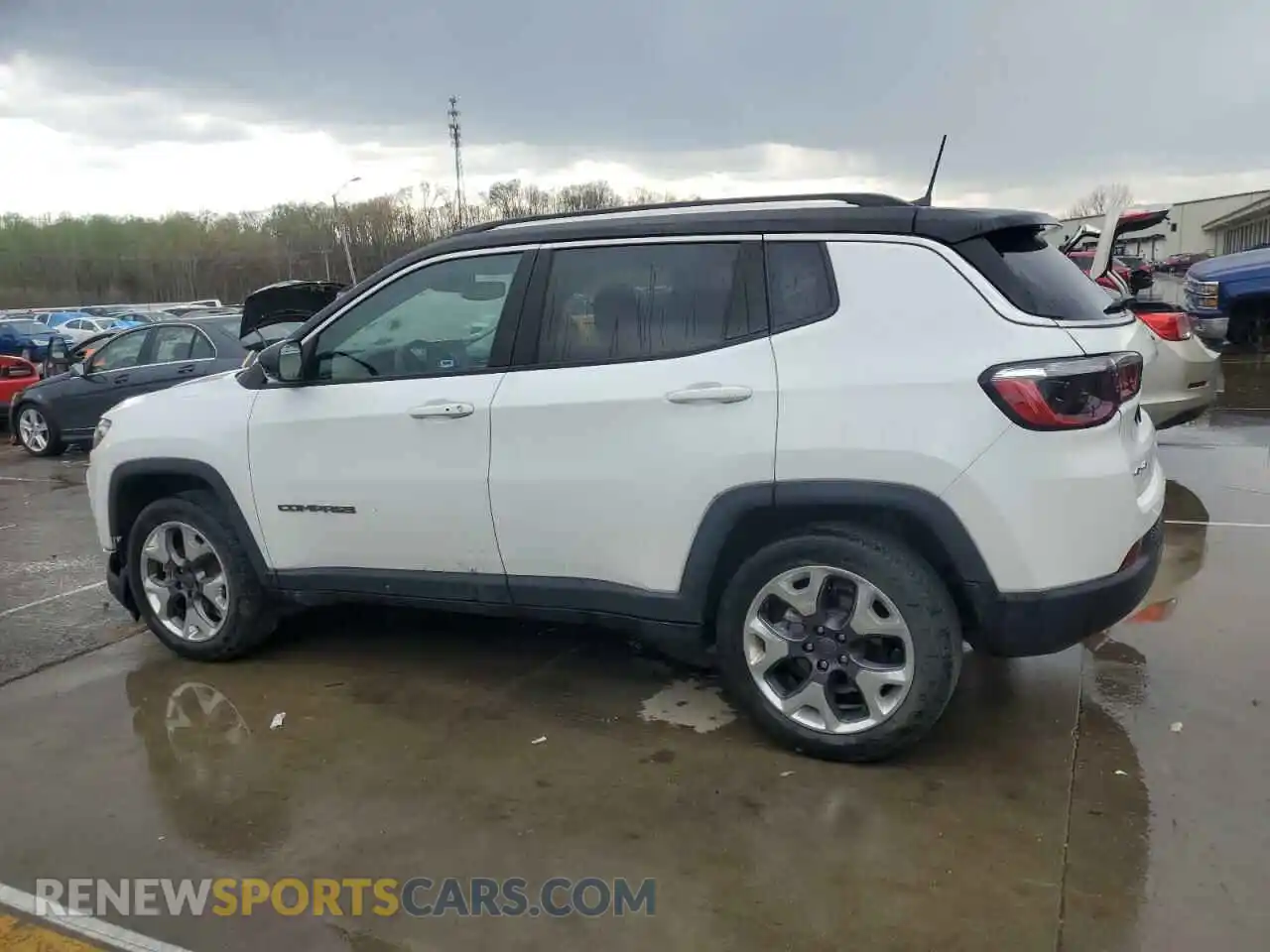 2 Photograph of a damaged car 3C4NJDCB4NT135368 JEEP COMPASS 2022