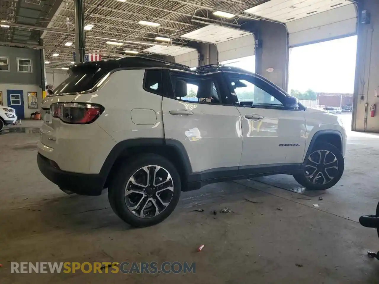 3 Photograph of a damaged car 3C4NJDCB4NT147455 JEEP COMPASS 2022