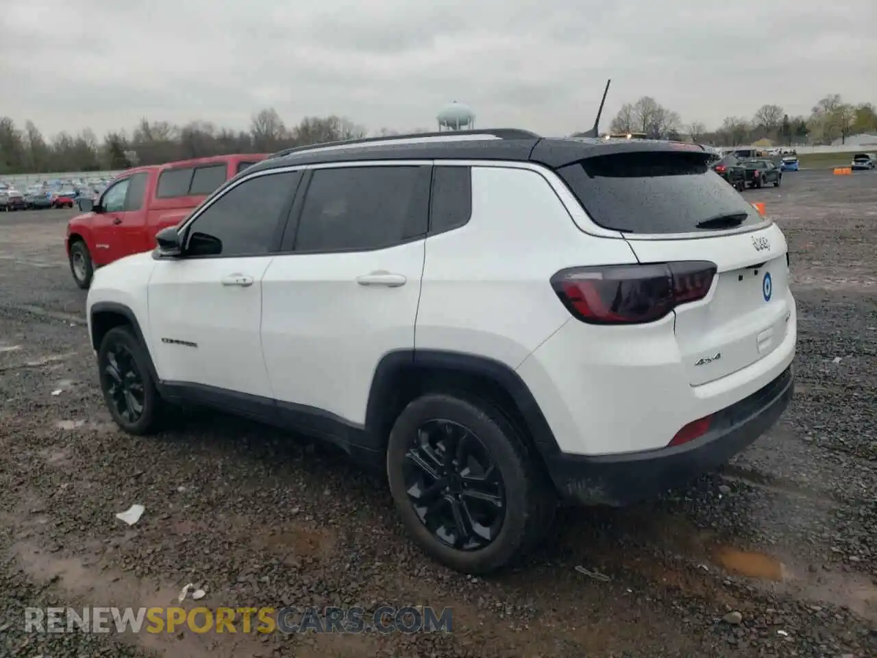 2 Photograph of a damaged car 3C4NJDCB4NT173148 JEEP COMPASS 2022