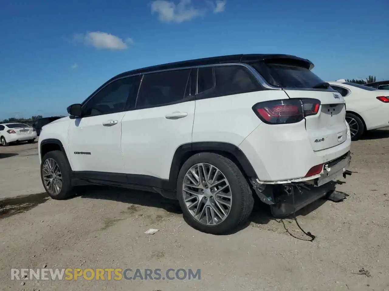 2 Photograph of a damaged car 3C4NJDCB5NT113198 JEEP COMPASS 2022