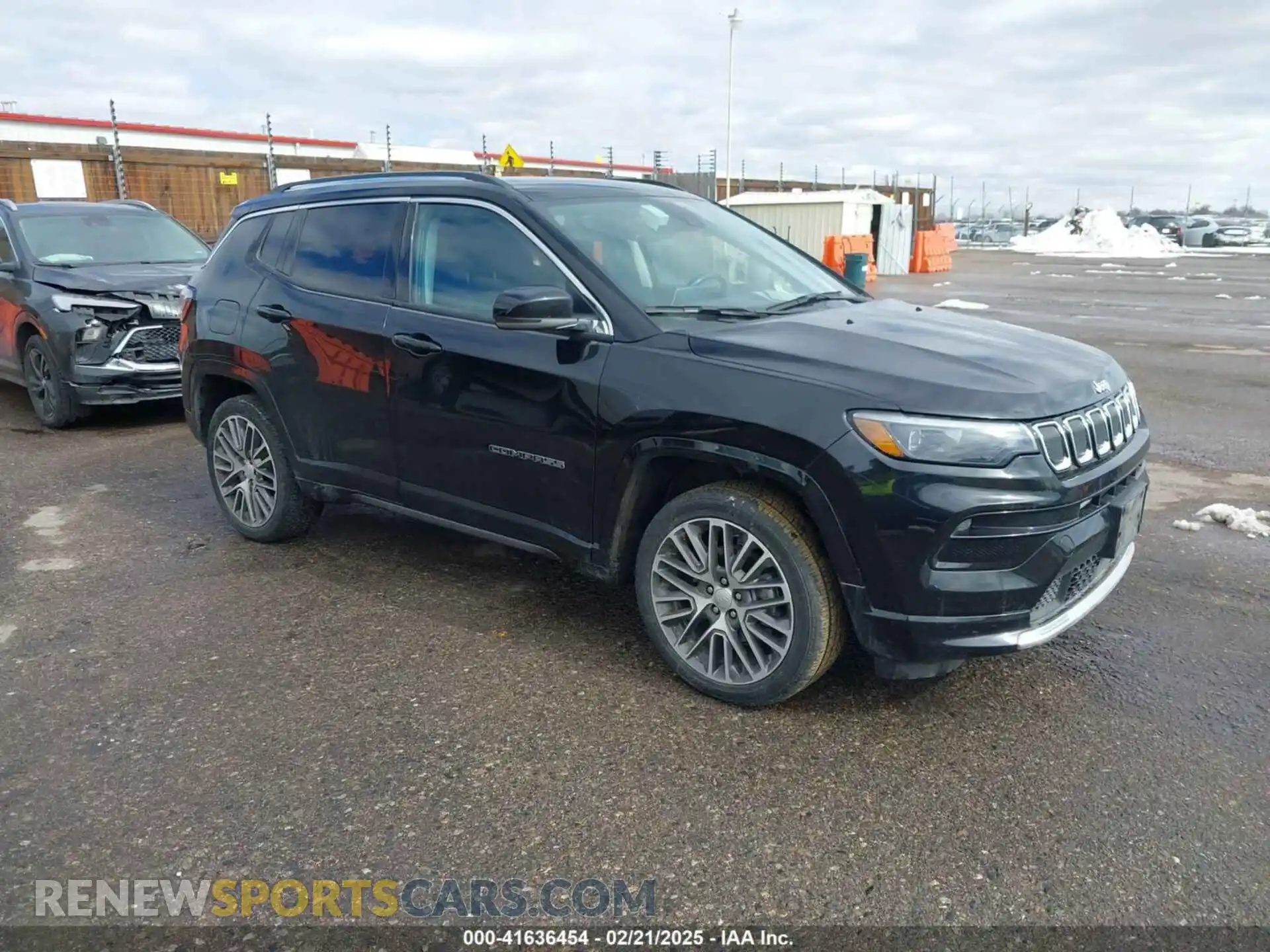 1 Photograph of a damaged car 3C4NJDCB6NT168629 JEEP COMPASS 2022