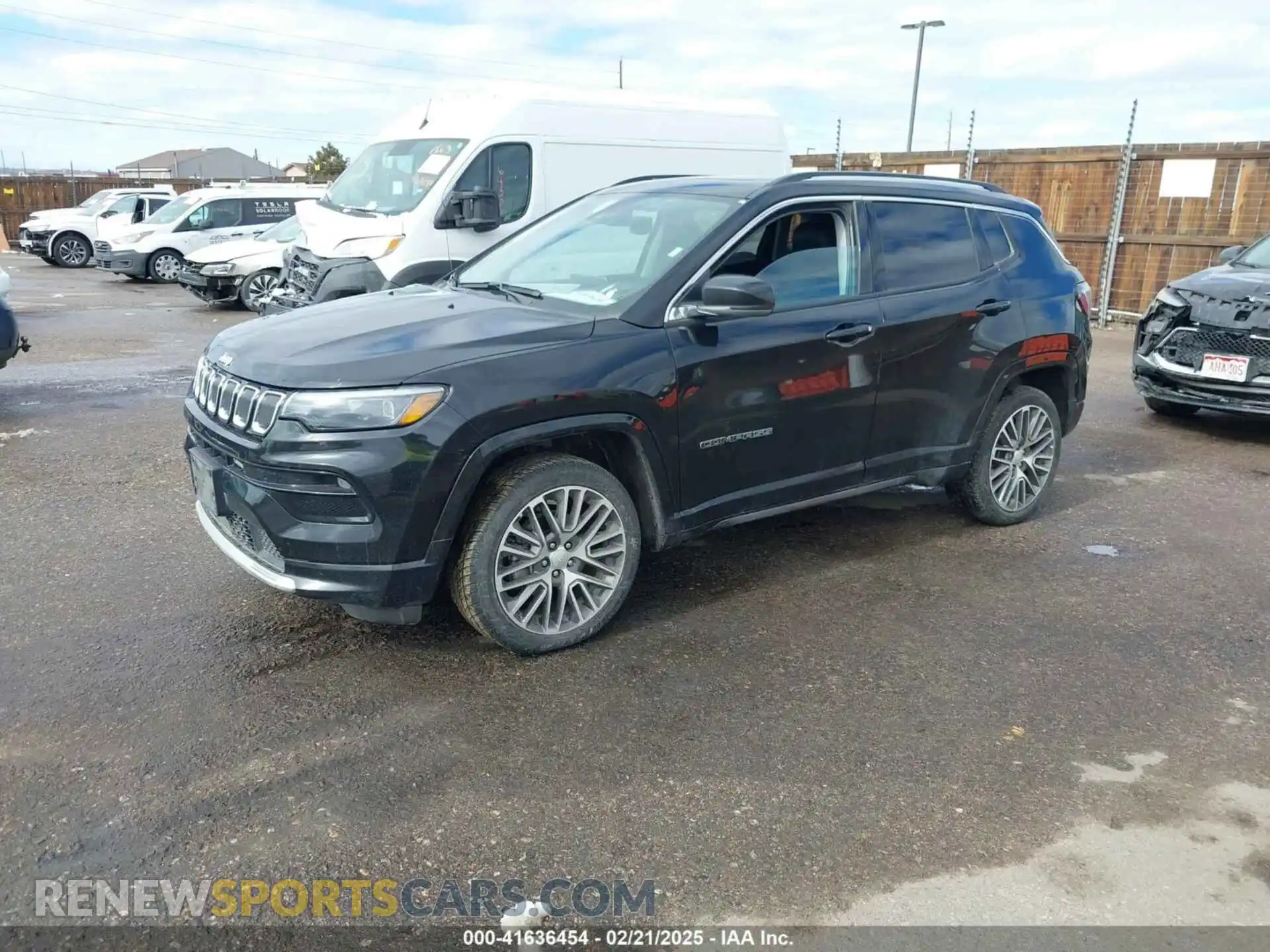 2 Photograph of a damaged car 3C4NJDCB6NT168629 JEEP COMPASS 2022