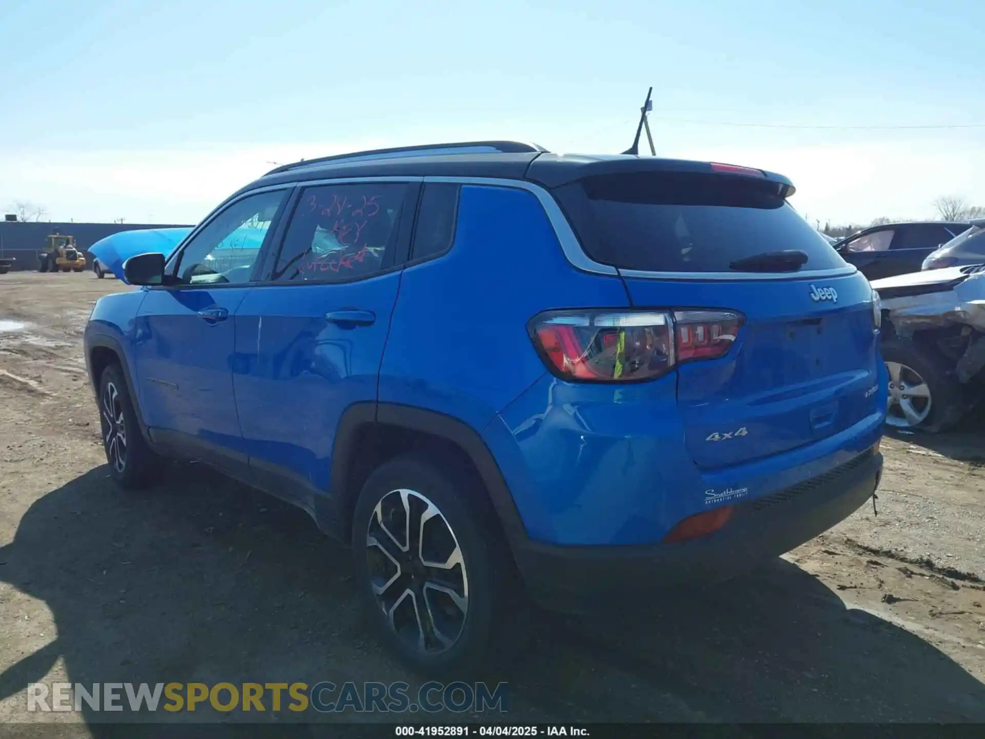 3 Photograph of a damaged car 3C4NJDCB7NT185777 JEEP COMPASS 2022