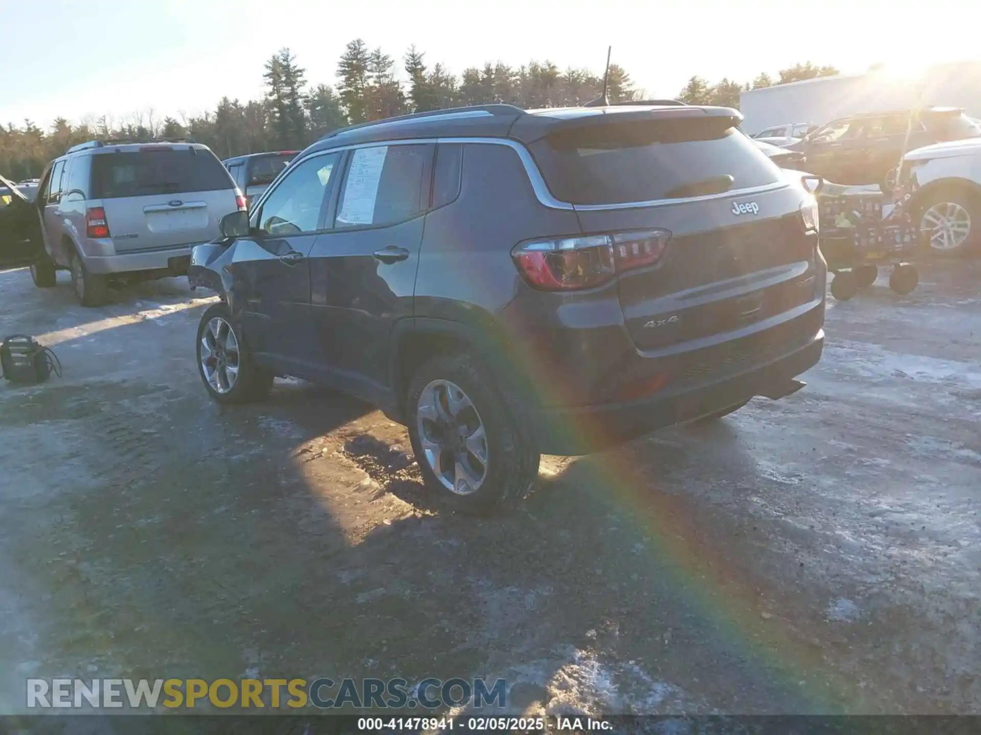 3 Фотография поврежденного автомобиля 3C4NJDCB8NT113289 JEEP COMPASS 2022
