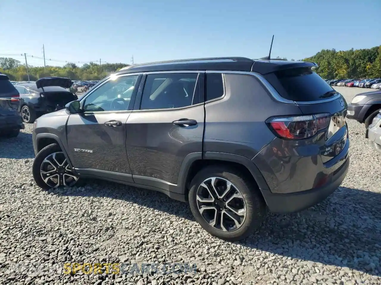 2 Photograph of a damaged car 3C4NJDCB8NT186789 JEEP COMPASS 2022