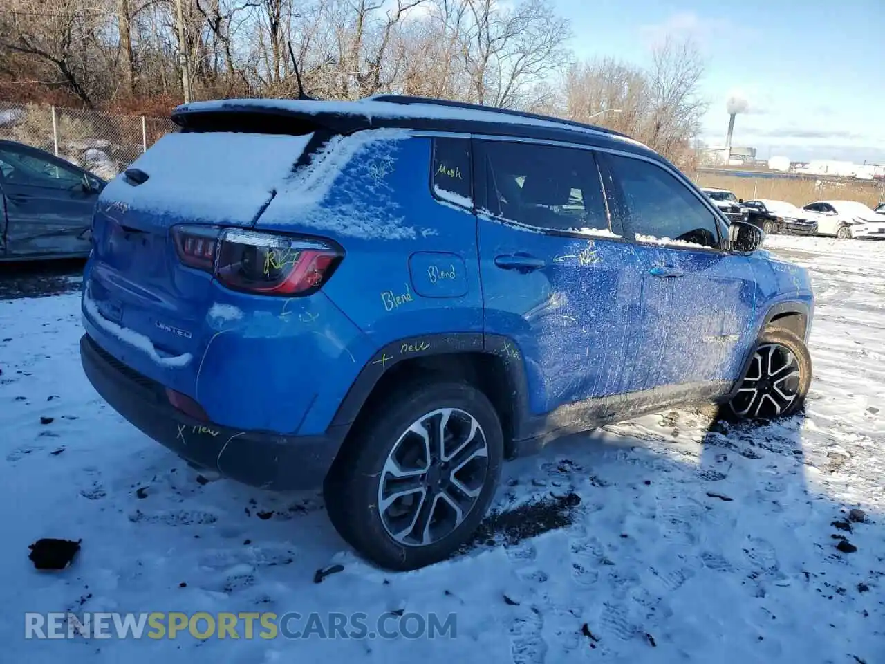 3 Photograph of a damaged car 3C4NJDCB9NT160489 JEEP COMPASS 2022
