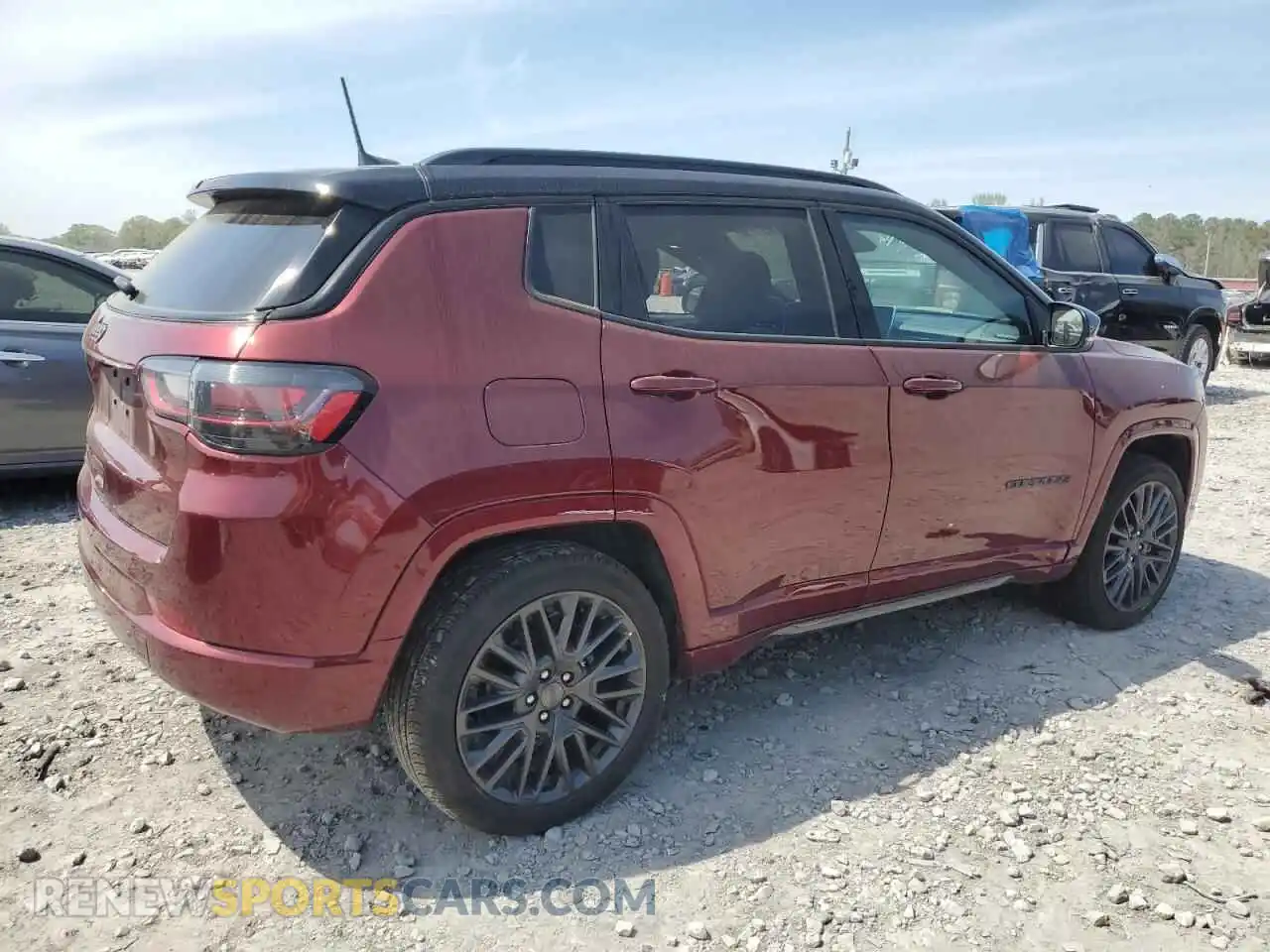 3 Photograph of a damaged car 3C4NJDCB9NT193623 JEEP COMPASS 2022