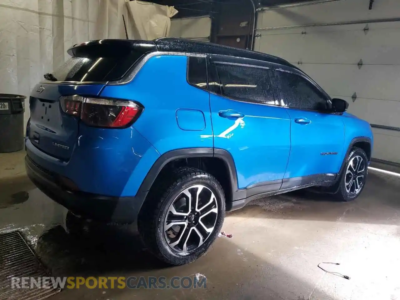 3 Photograph of a damaged car 3C4NJDCBXNT179990 JEEP COMPASS 2022