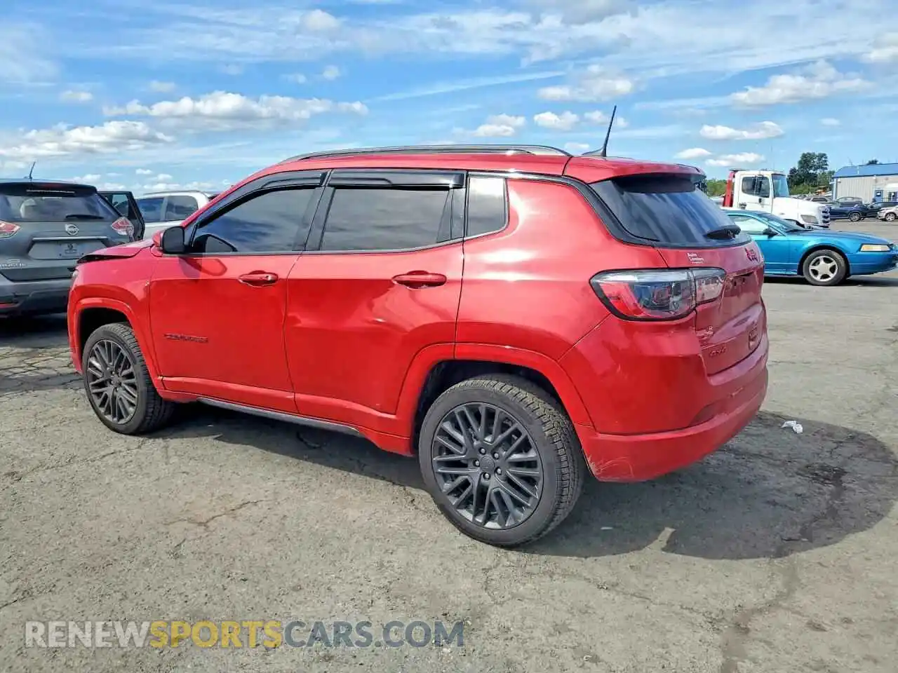 2 Photograph of a damaged car 3C4NJDCBXNT197731 JEEP COMPASS 2022