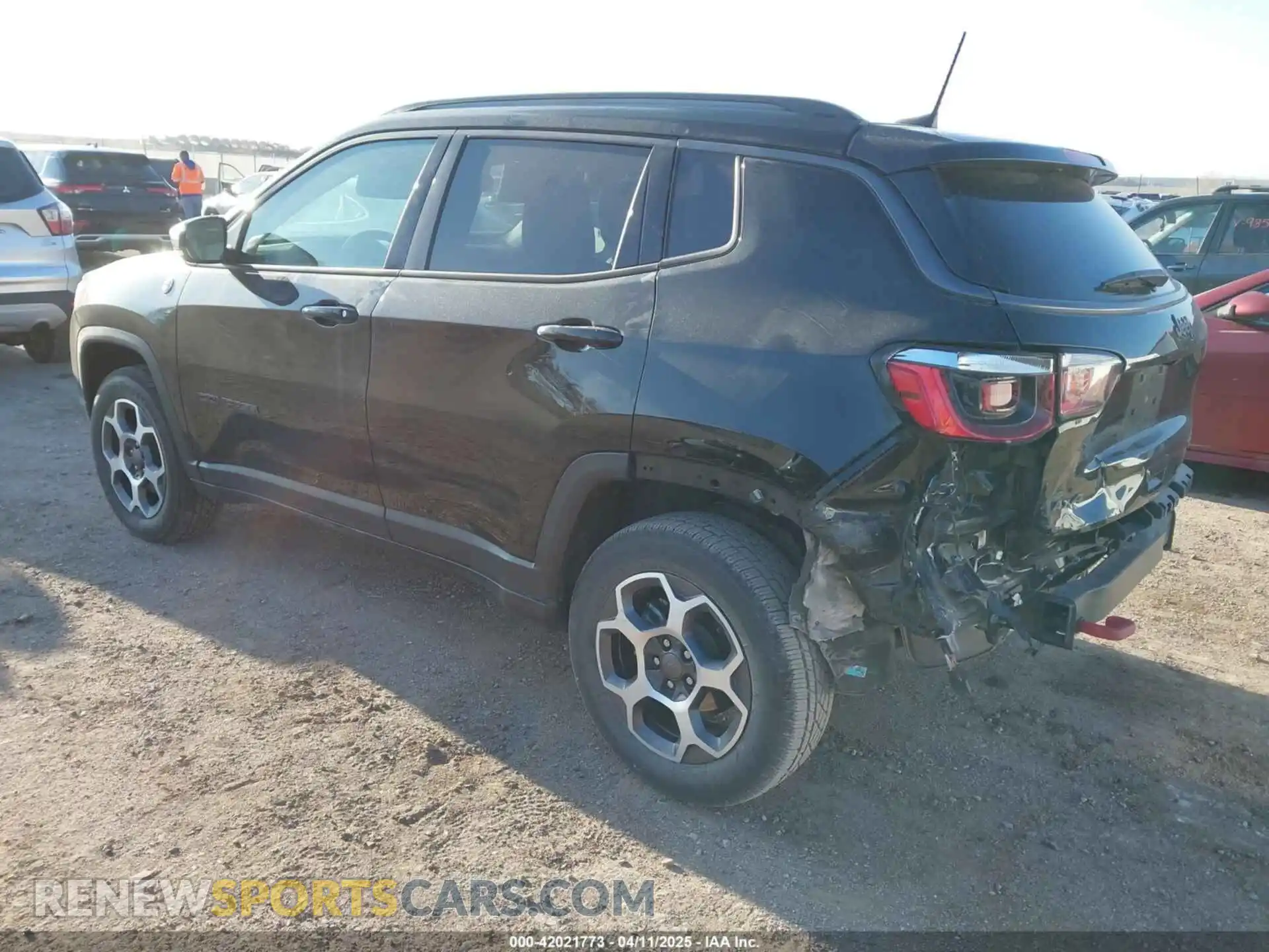 3 Photograph of a damaged car 3C4NJDDB1NT133835 JEEP COMPASS 2022