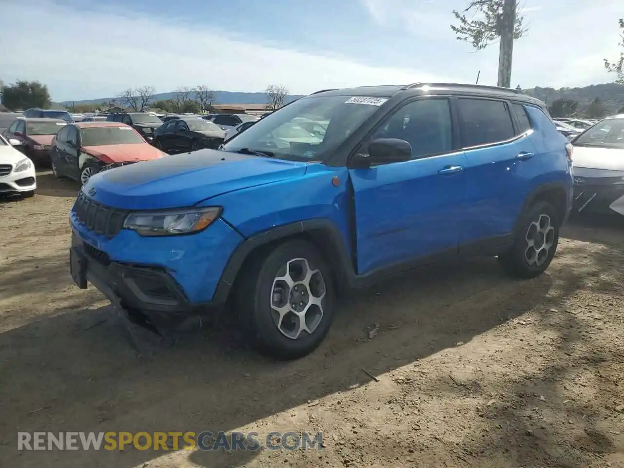 1 Photograph of a damaged car 3C4NJDDB1NT226032 JEEP COMPASS 2022