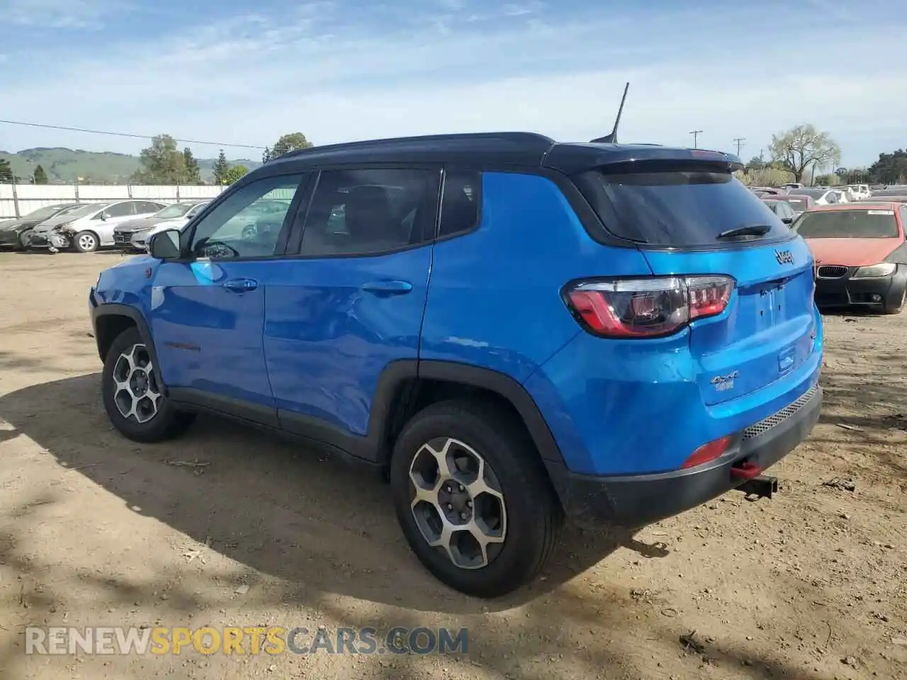 2 Photograph of a damaged car 3C4NJDDB1NT226032 JEEP COMPASS 2022
