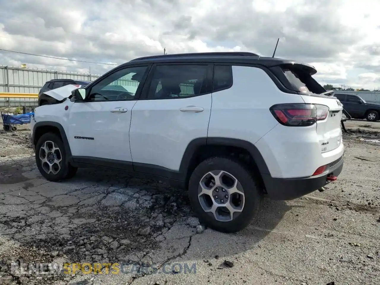 2 Photograph of a damaged car 3C4NJDDB1NT234003 JEEP COMPASS 2022
