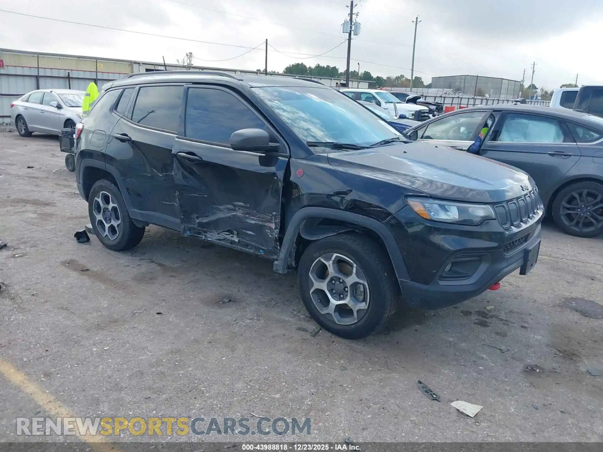 1 Photograph of a damaged car 3C4NJDDB2NT158923 JEEP COMPASS 2022