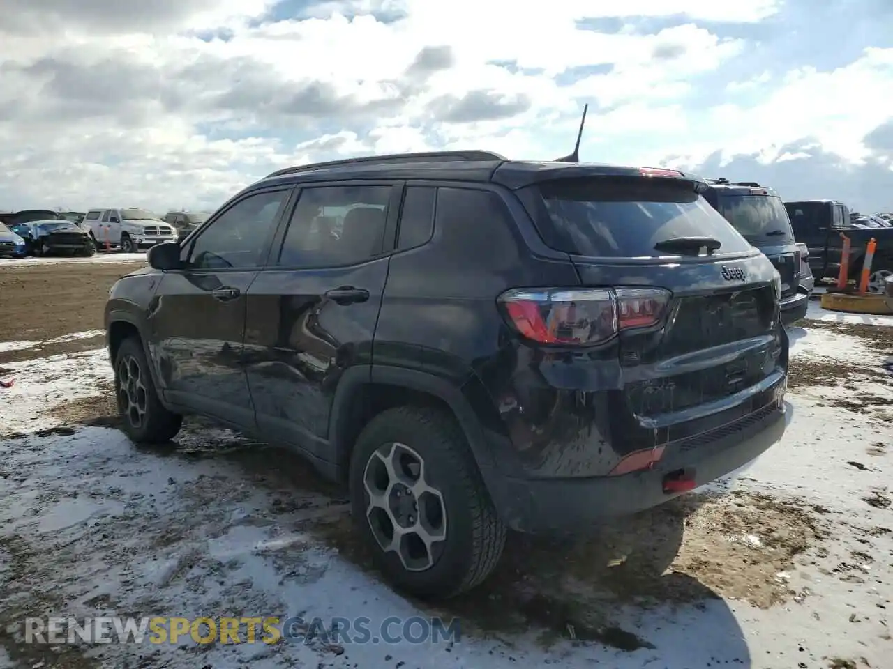 2 Photograph of a damaged car 3C4NJDDB3NT184334 JEEP COMPASS 2022
