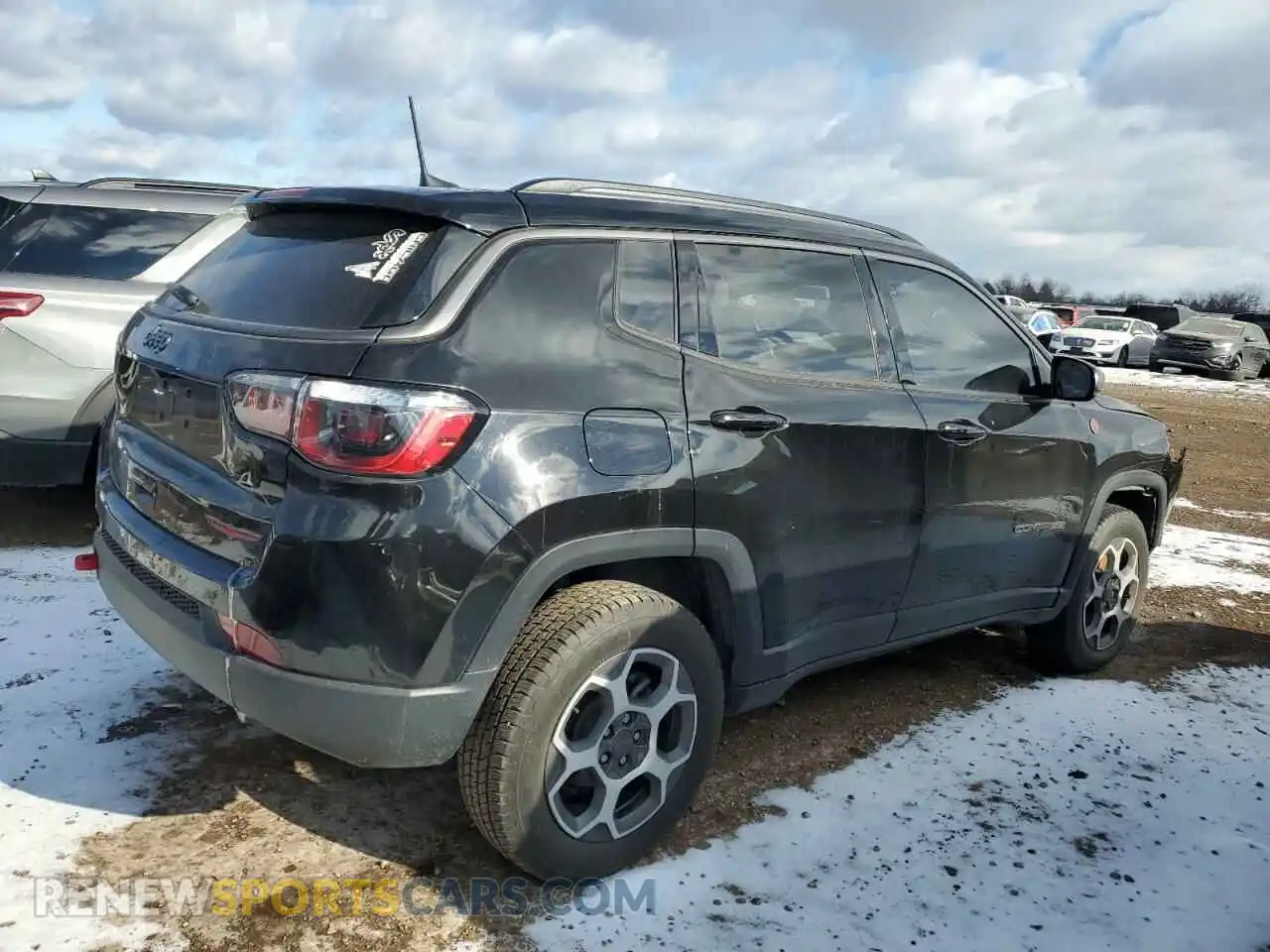 3 Photograph of a damaged car 3C4NJDDB3NT184334 JEEP COMPASS 2022