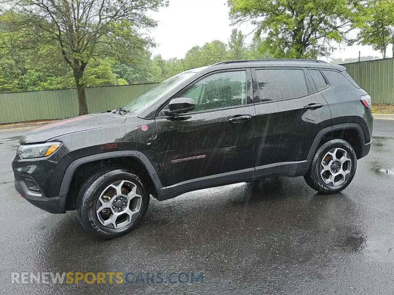 1 Photograph of a damaged car 3C4NJDDB3NT227506 JEEP COMPASS 2022