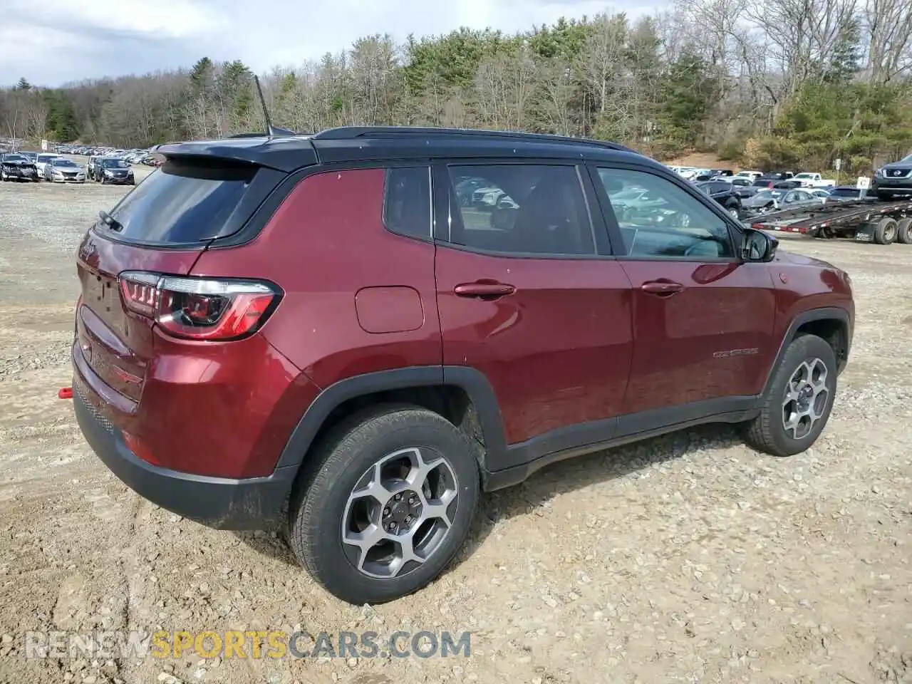 3 Photograph of a damaged car 3C4NJDDB3NT229952 JEEP COMPASS 2022