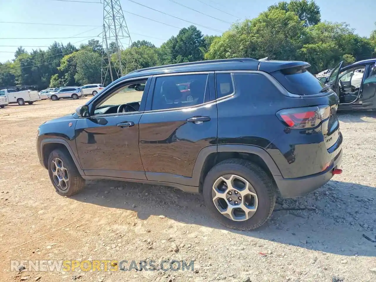 2 Photograph of a damaged car 3C4NJDDB4NT143758 JEEP COMPASS 2022