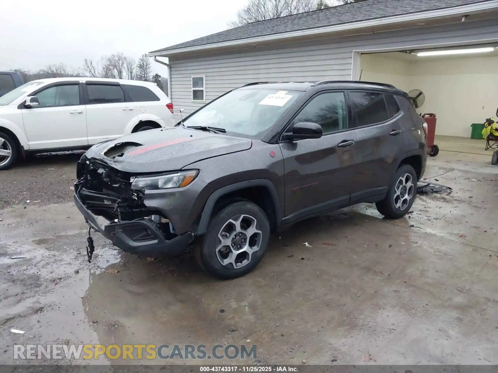 2 Photograph of a damaged car 3C4NJDDB4NT208978 JEEP COMPASS 2022