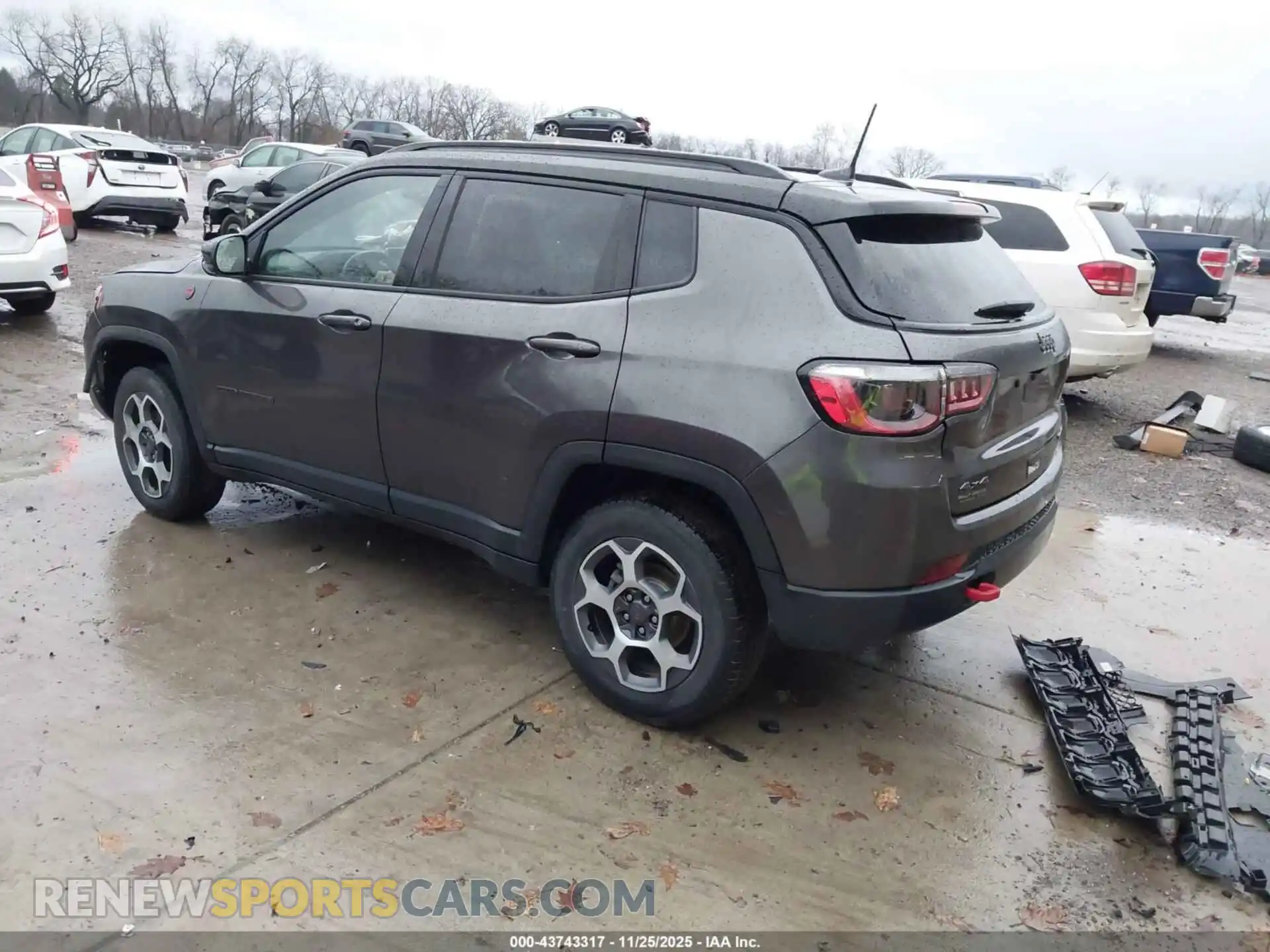 3 Photograph of a damaged car 3C4NJDDB4NT208978 JEEP COMPASS 2022