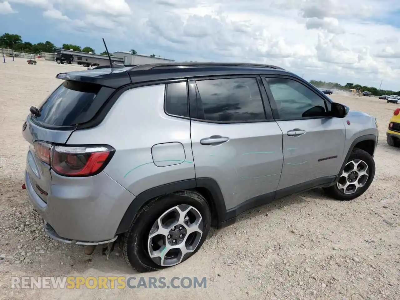 3 Photograph of a damaged car 3C4NJDDB6NT194081 JEEP COMPASS 2022