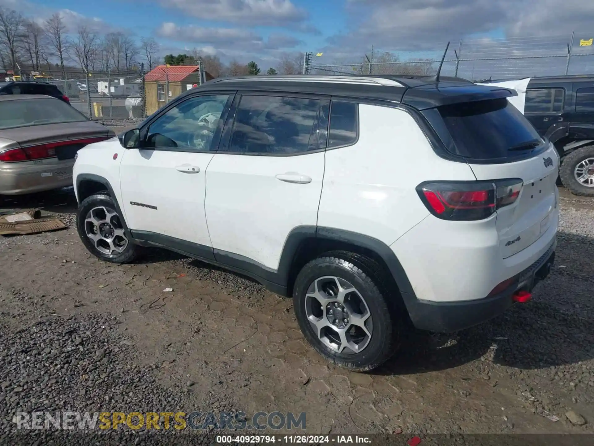 3 Фотография поврежденного автомобиля 3C4NJDDB7NT226018 JEEP COMPASS 2022
