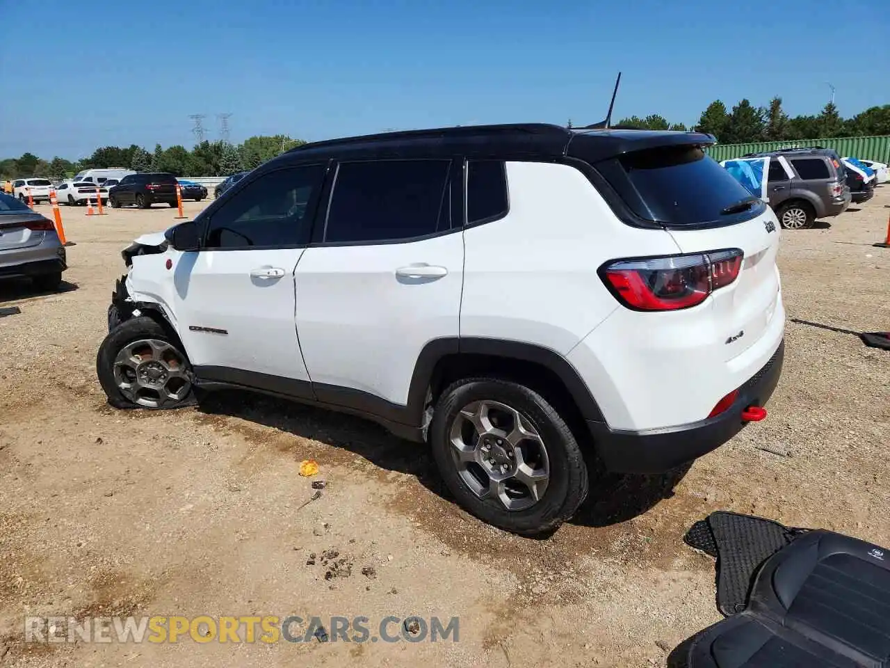 2 fotografías del automóvil dañado 3C4NJDDB8NT235777 JEEP COMPASS 2022