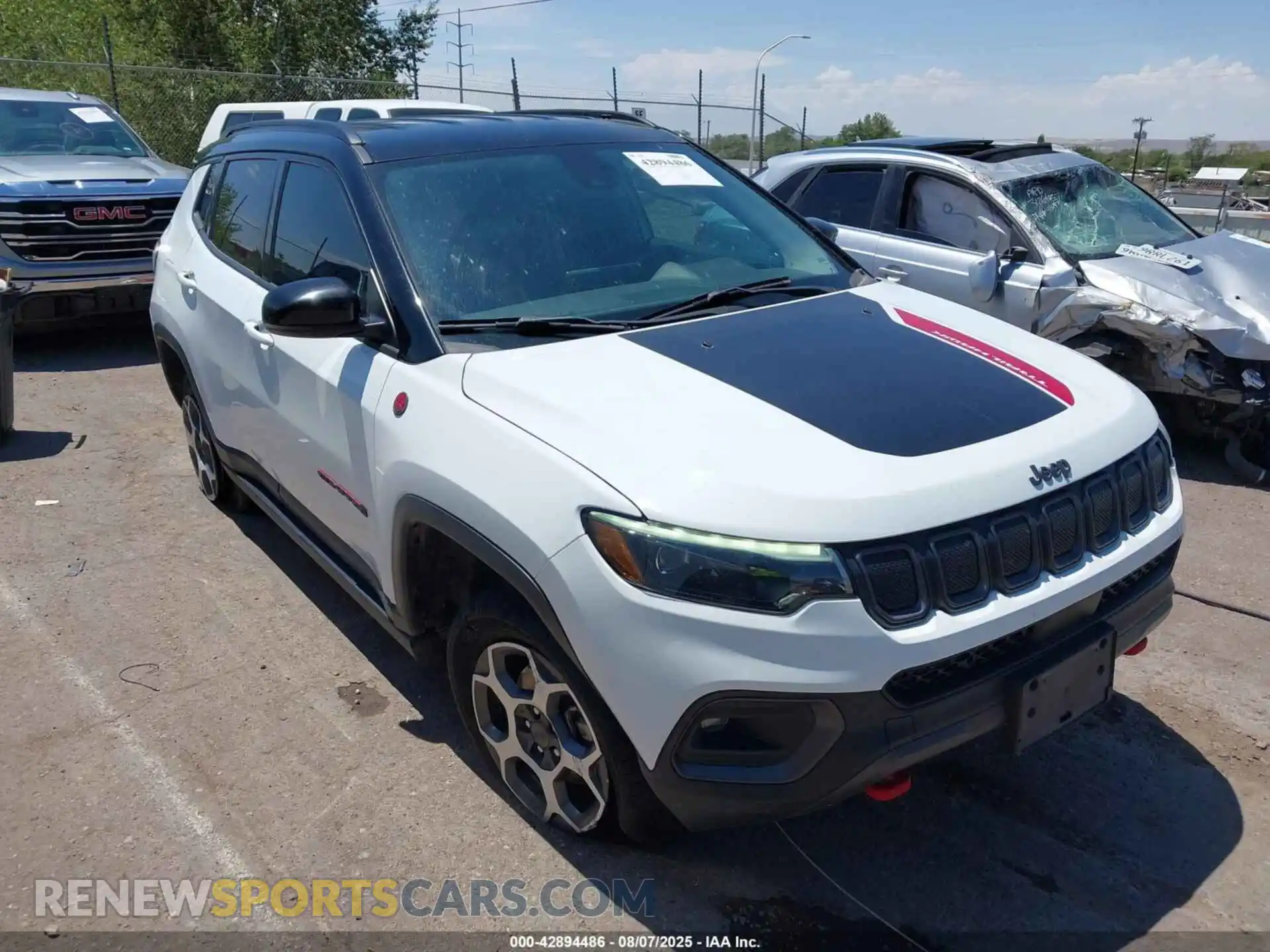 1 Фотография поврежденного автомобиля 3C4NJDDB9NT194477 JEEP COMPASS 2022