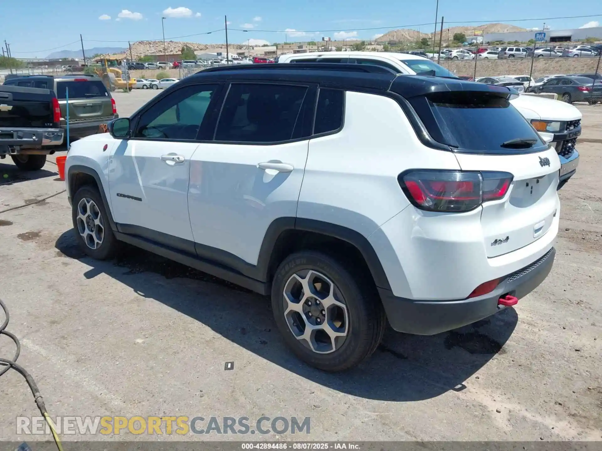 3 Фотография поврежденного автомобиля 3C4NJDDB9NT194477 JEEP COMPASS 2022