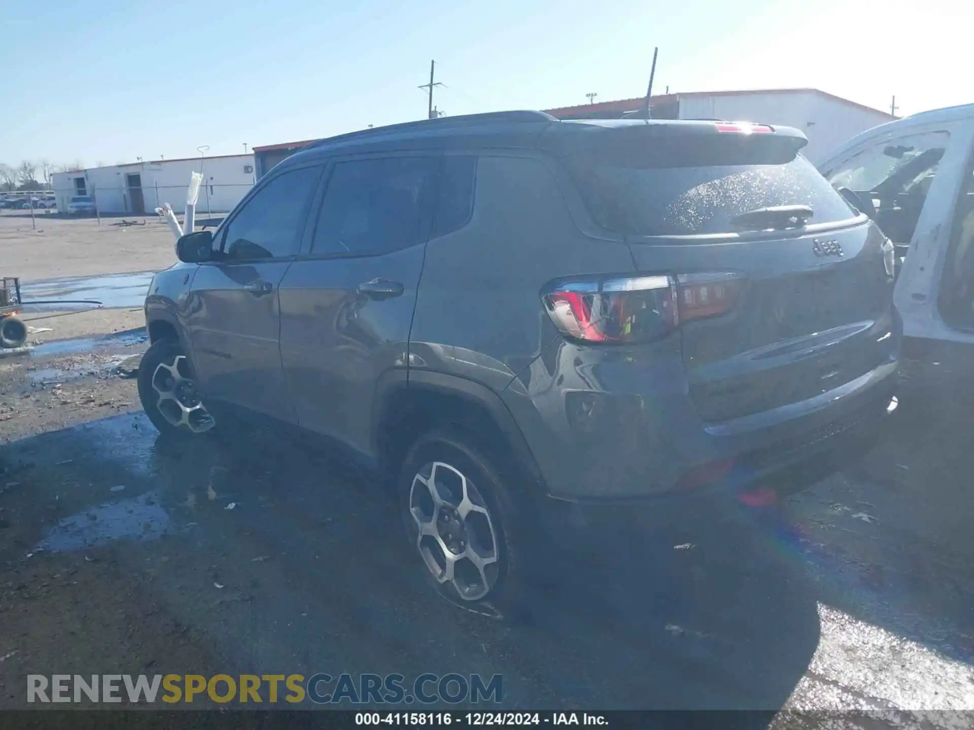 3 Photograph of a damaged car 3C4NJDDBXNT108822 JEEP COMPASS 2022