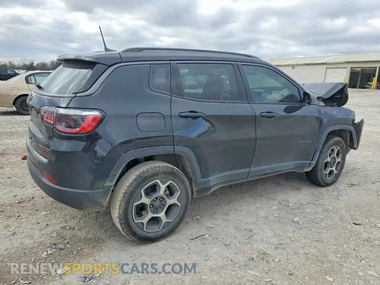 3 Photograph of a damaged car 3C4NJDDBXNT162198 JEEP COMPASS 2022