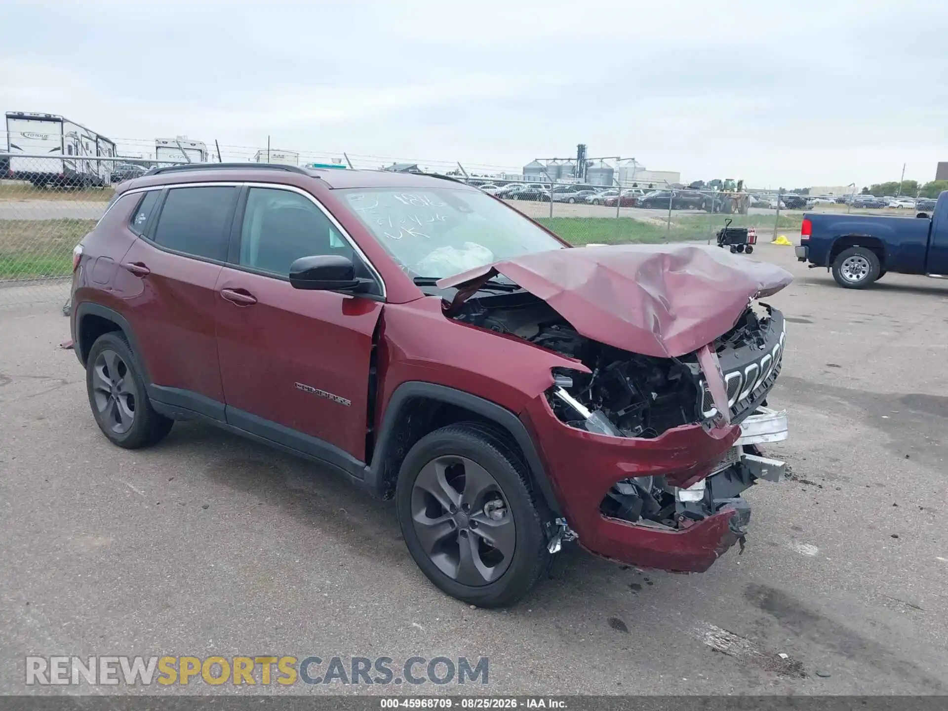 1 Photograph of a damaged car 3C4NJDFB0NT134083 JEEP COMPASS 2022
