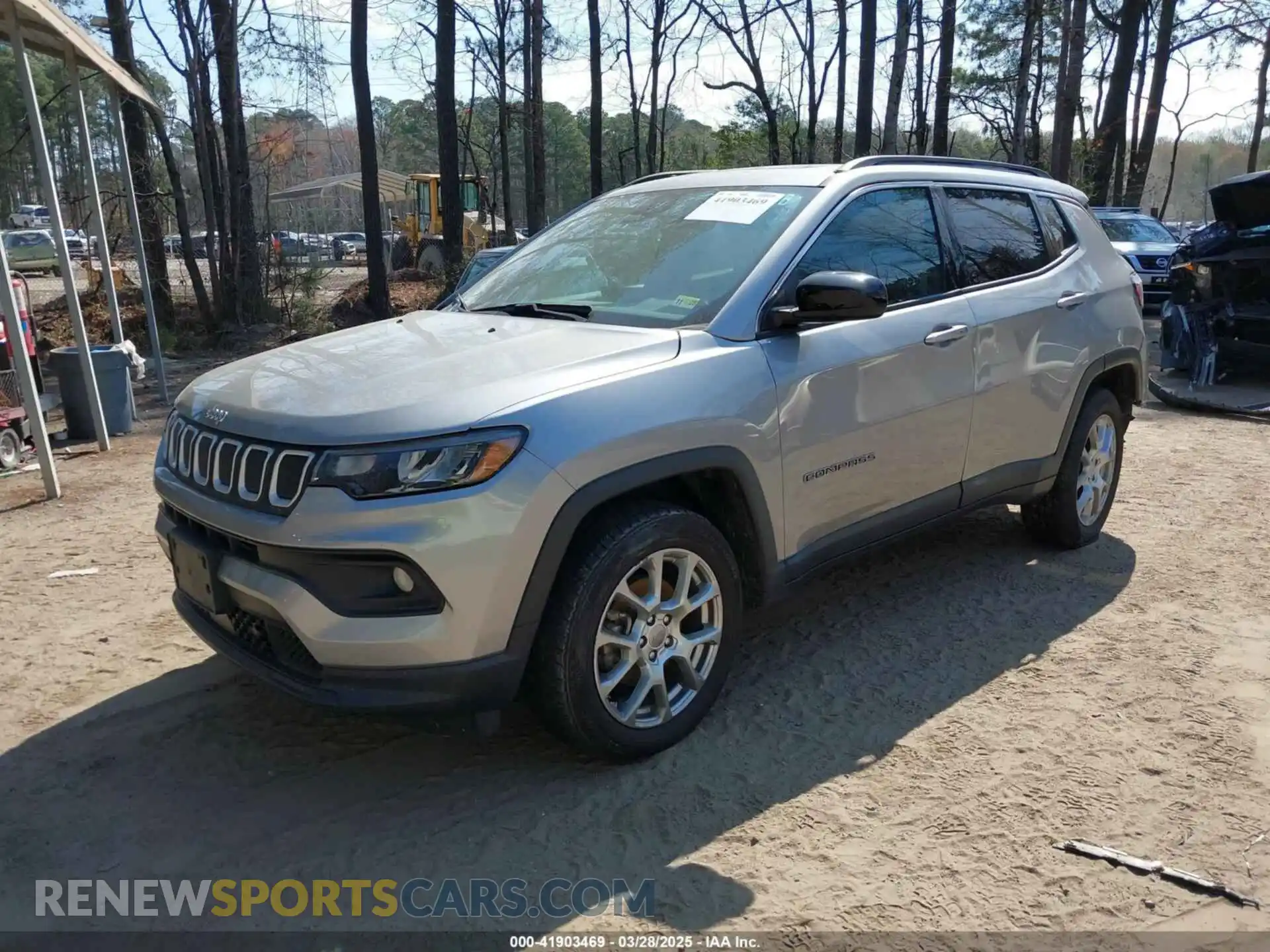 2 Photograph of a damaged car 3C4NJDFB1NT164984 JEEP COMPASS 2022