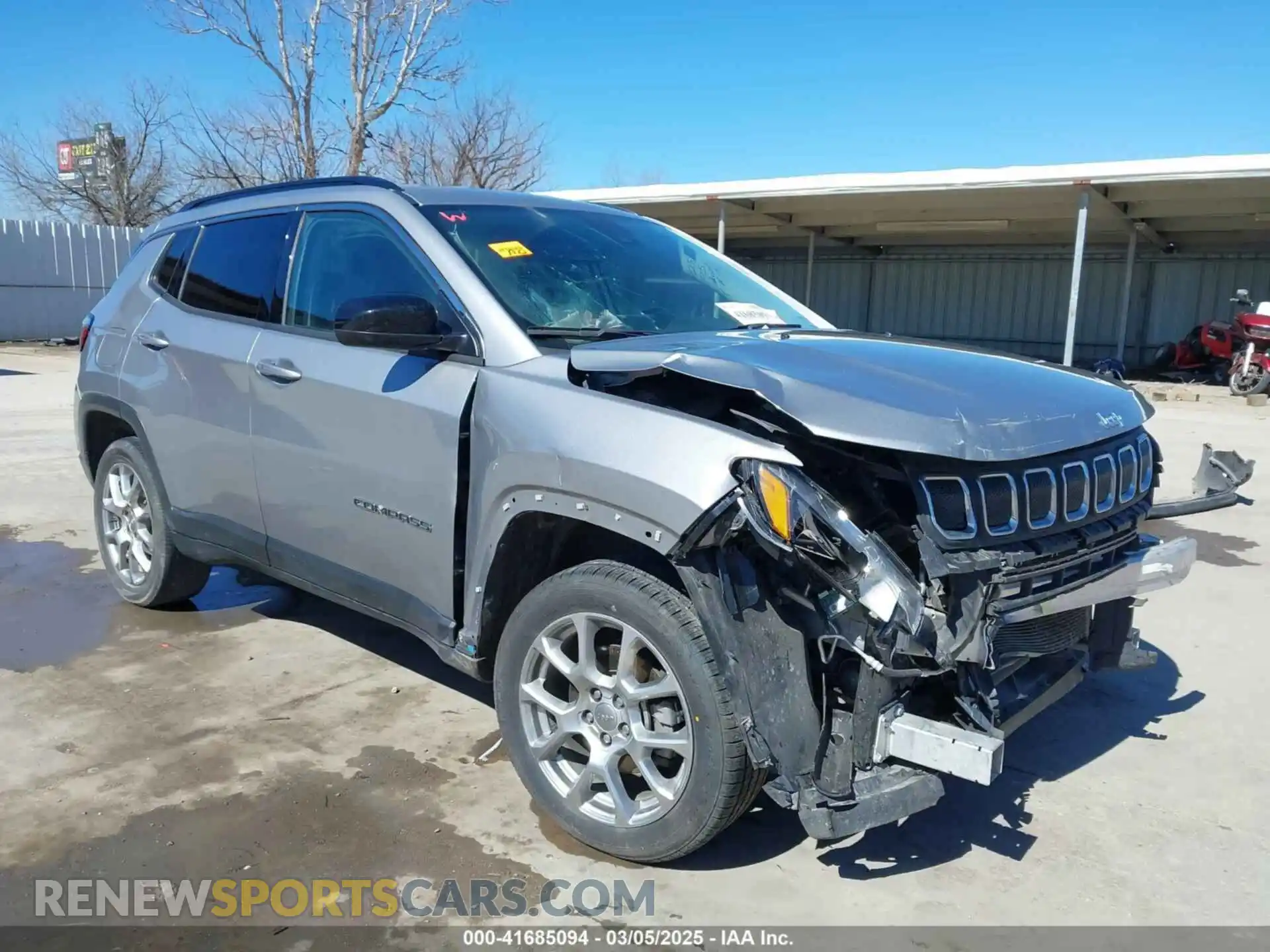 1 Photograph of a damaged car 3C4NJDFB1NT205758 JEEP COMPASS 2022