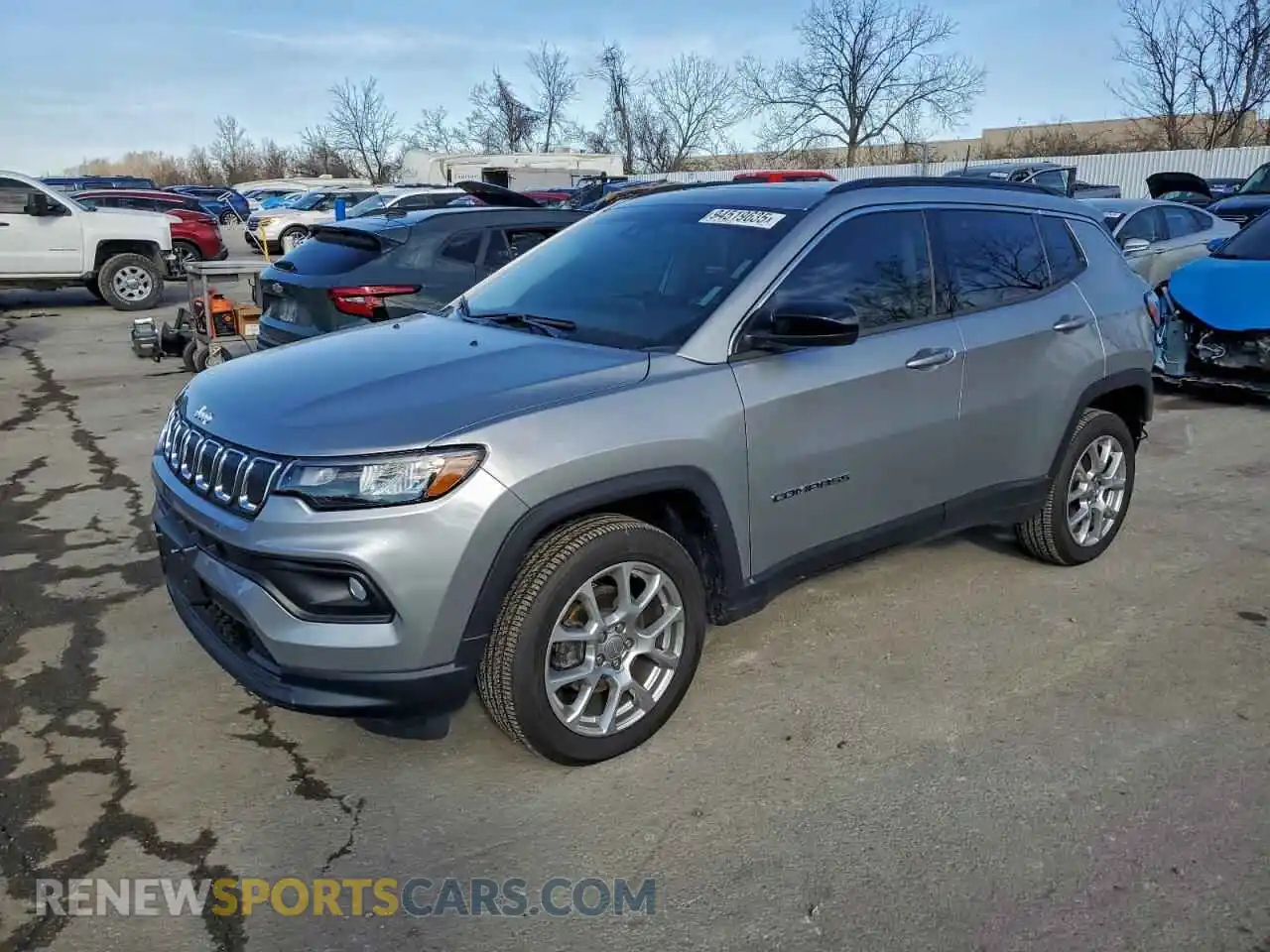 1 Photograph of a damaged car 3C4NJDFB1NT224245 JEEP COMPASS 2022