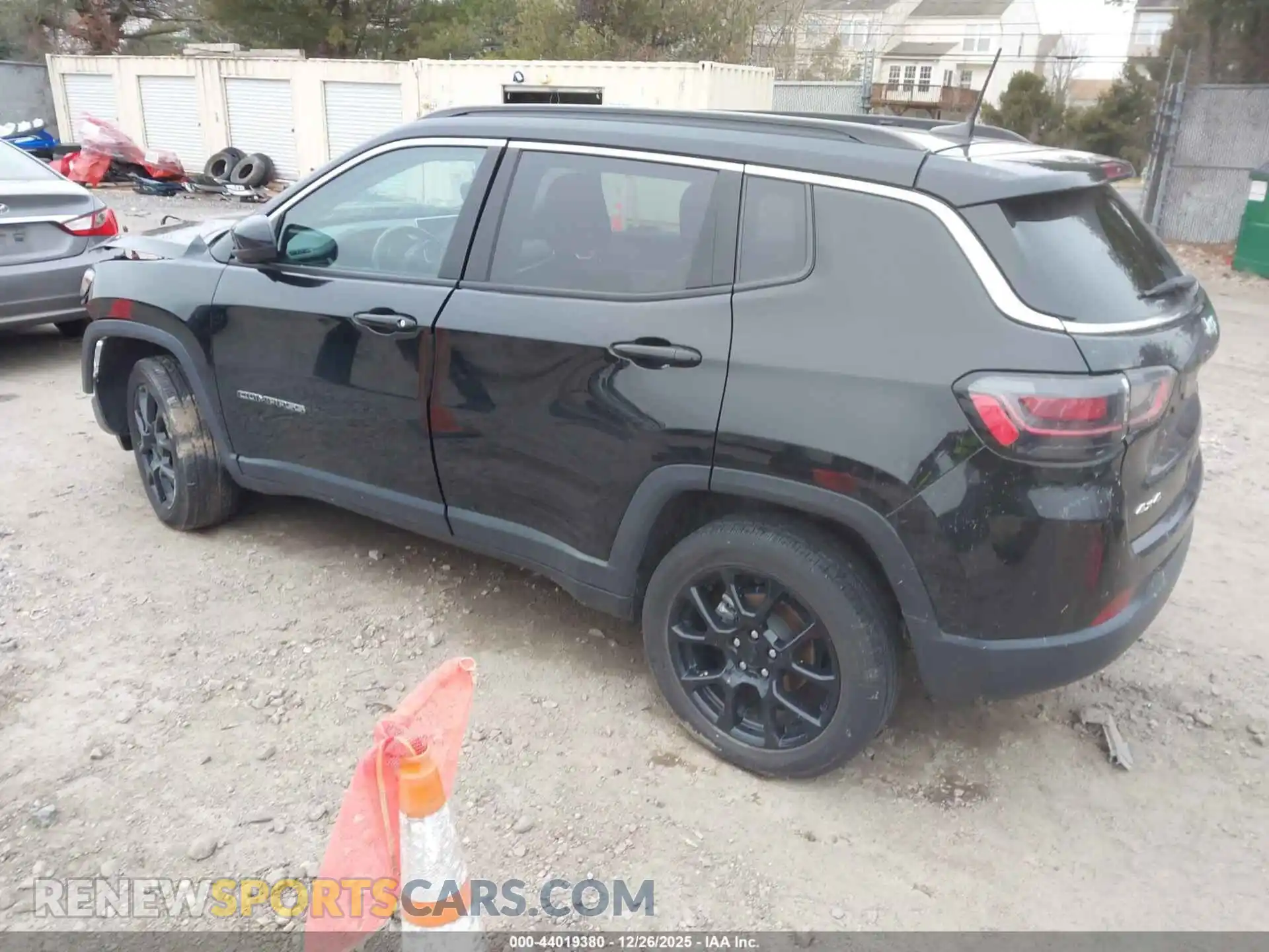 3 Photograph of a damaged car 3C4NJDFB2NT128575 JEEP COMPASS 2022