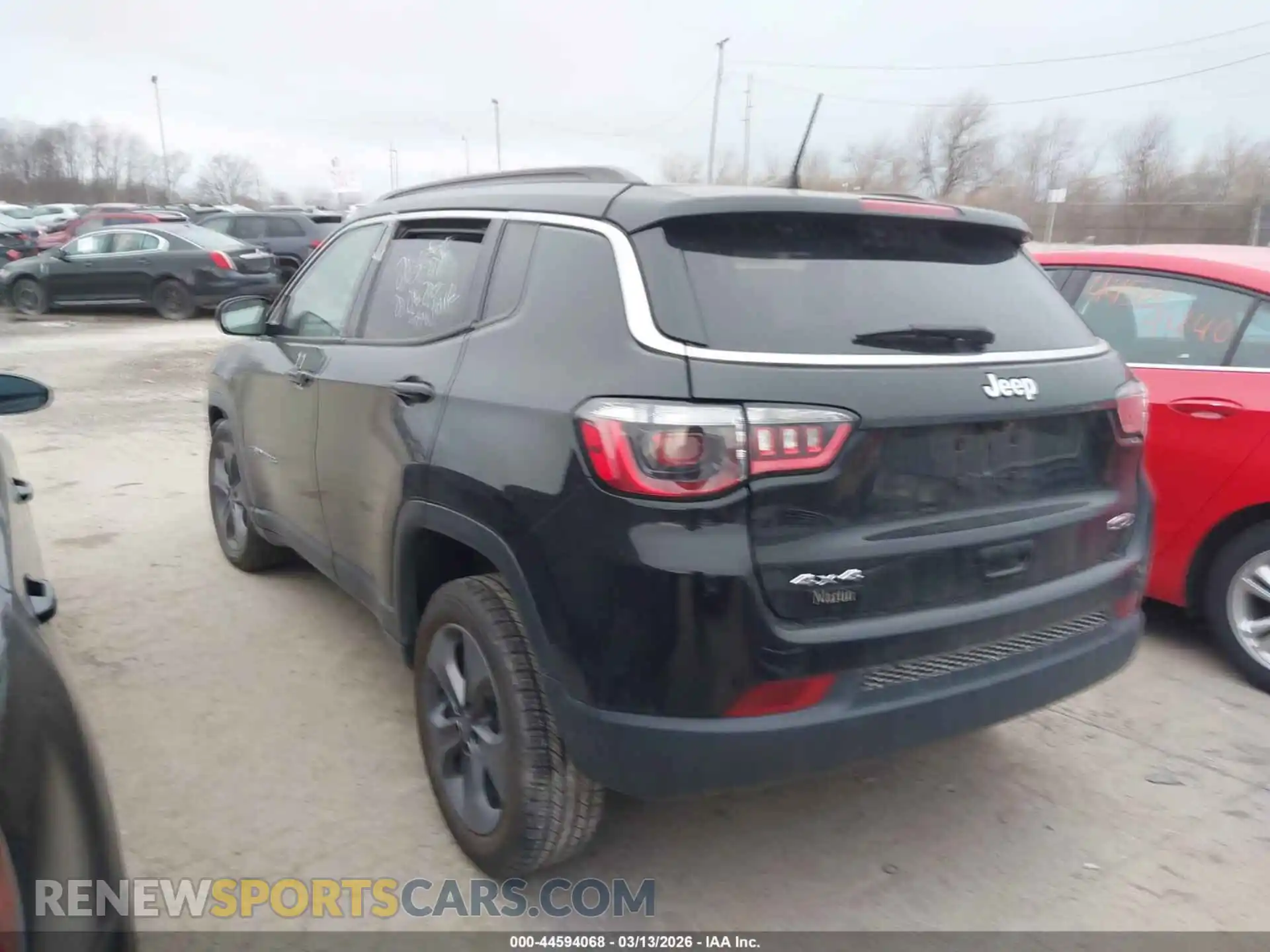 3 Photograph of a damaged car 3C4NJDFB3NT126673 JEEP COMPASS 2022