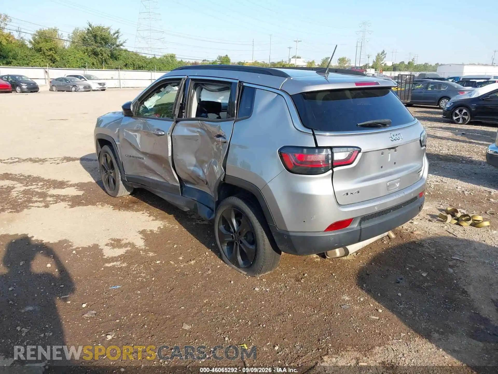 3 Photograph of a damaged car 3C4NJDFB4NT117528 JEEP COMPASS 2022