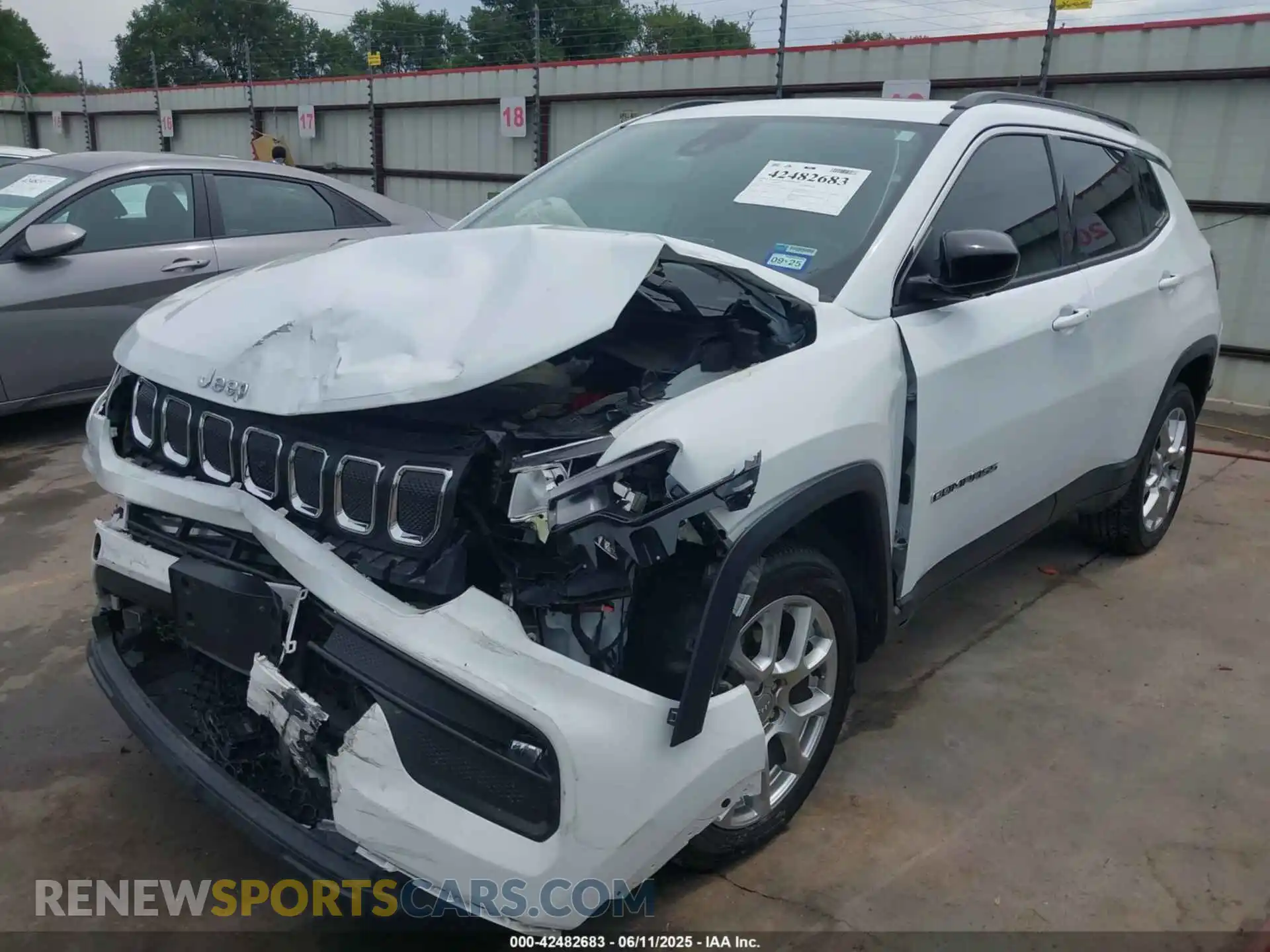 2 Фотография поврежденного автомобиля 3C4NJDFB4NT211280 JEEP COMPASS 2022