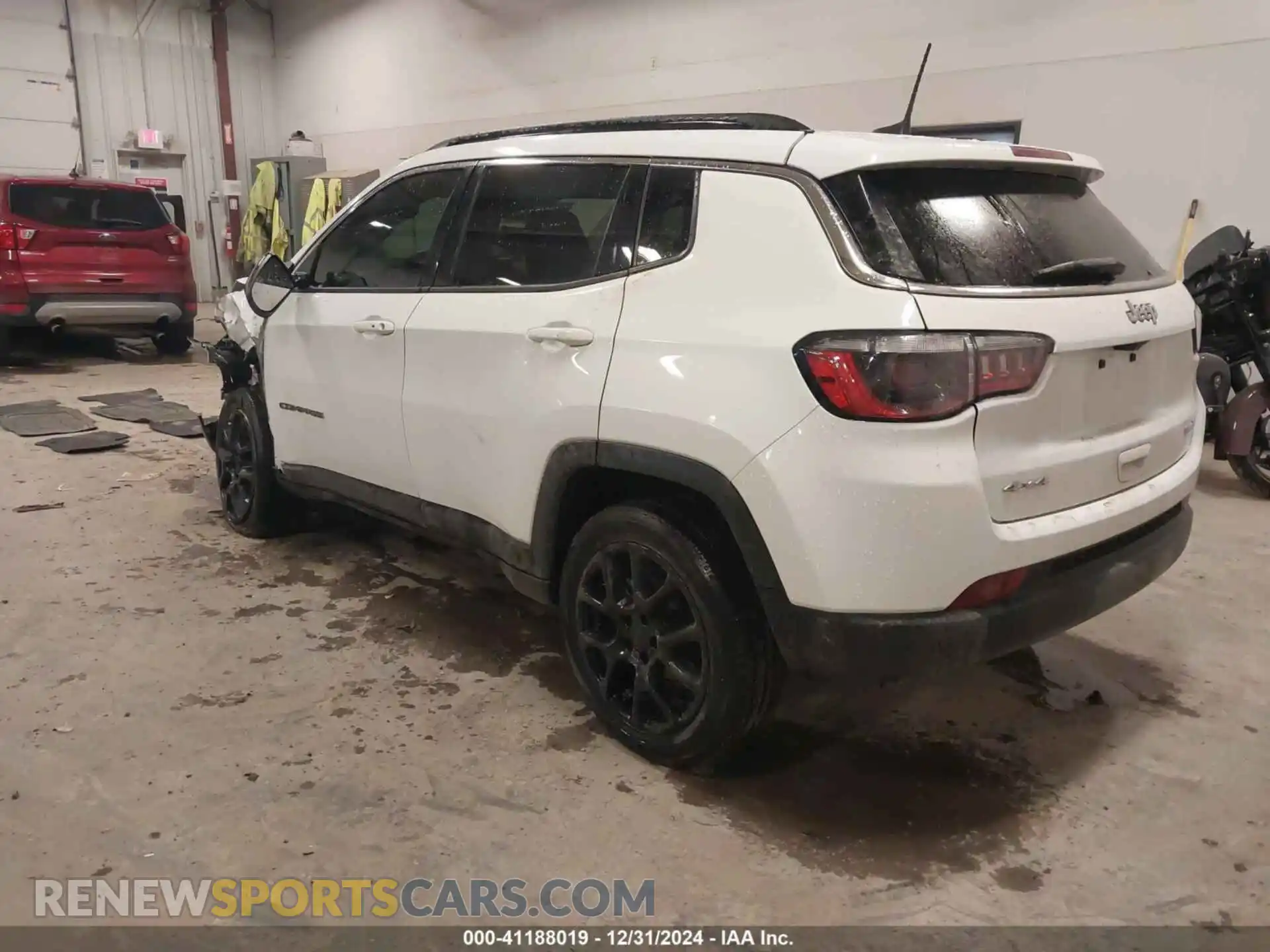 3 Photograph of a damaged car 3C4NJDFB5NT109311 JEEP COMPASS 2022