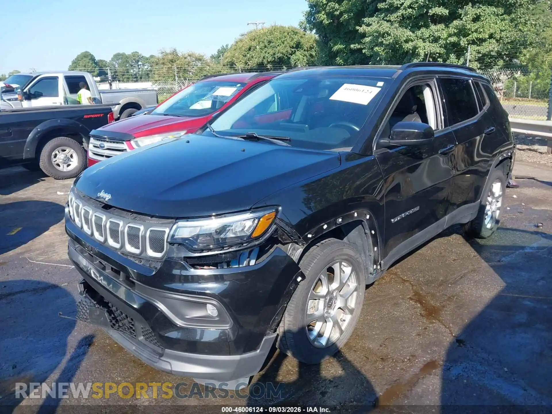 2 Photograph of a damaged car 3C4NJDFB5NT126545 JEEP COMPASS 2022
