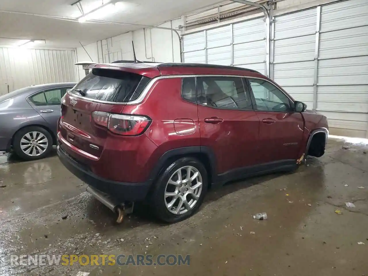 3 Photograph of a damaged car 3C4NJDFB5NT179956 JEEP COMPASS 2022